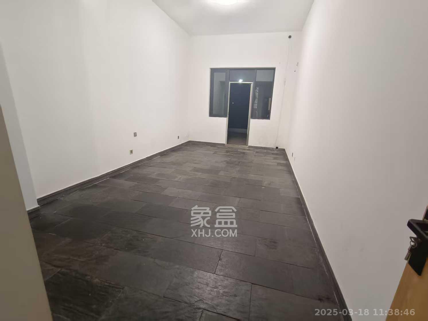 阳光100三期  3室2厅2卫    4000.0元/月 阳光100三期  3室2厅2卫    4000.0元/月