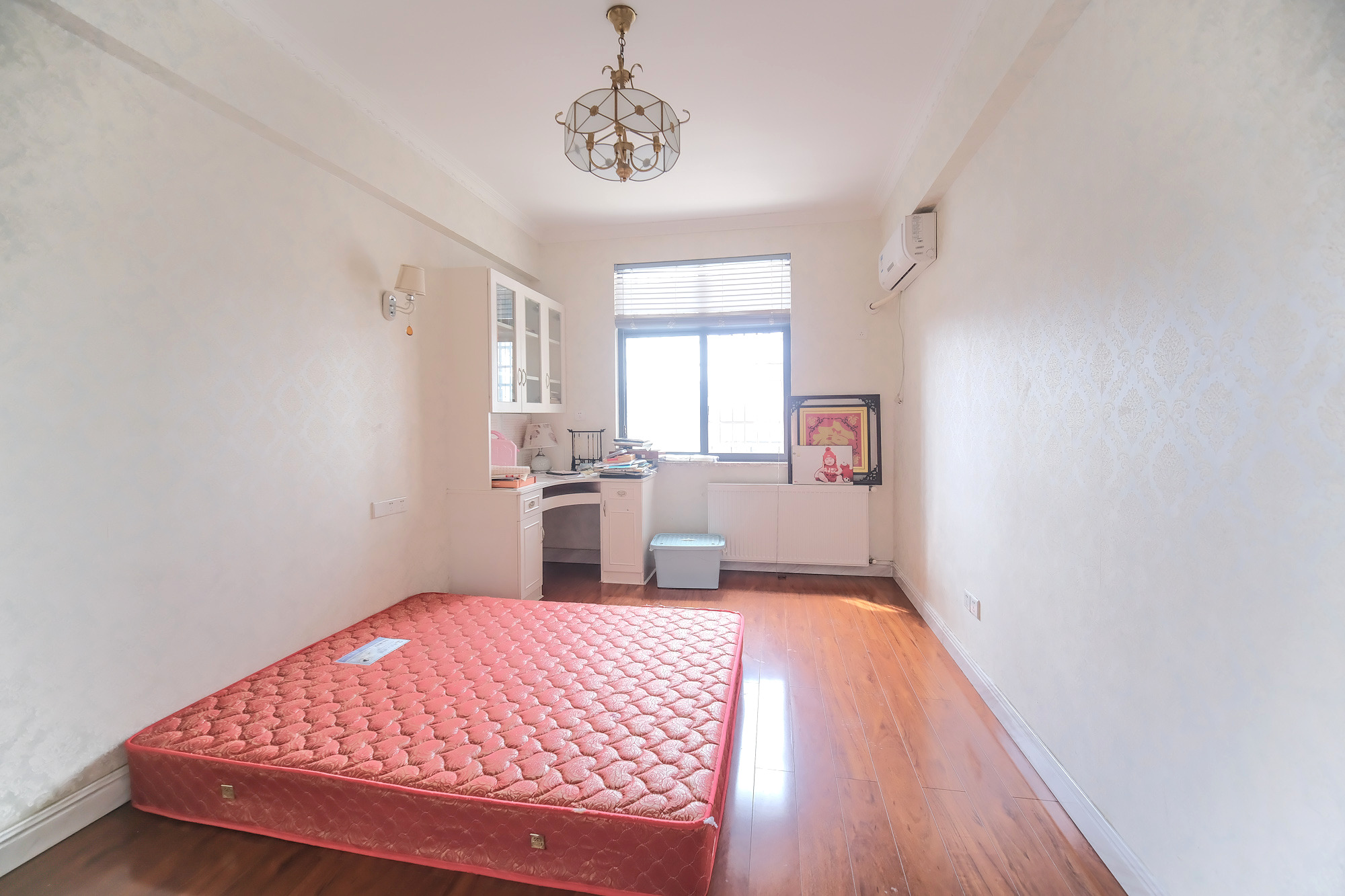 山水湾 4室2厅2卫 109.8万 山水湾 4室2厅2卫 109.8万卧室