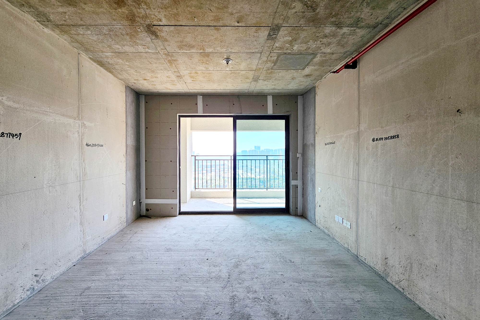 阳光城尚东湾嘉林苑 3室2厅1卫 98.0万 阳光城尚东湾嘉林苑 3室2厅1卫 98.0万客厅