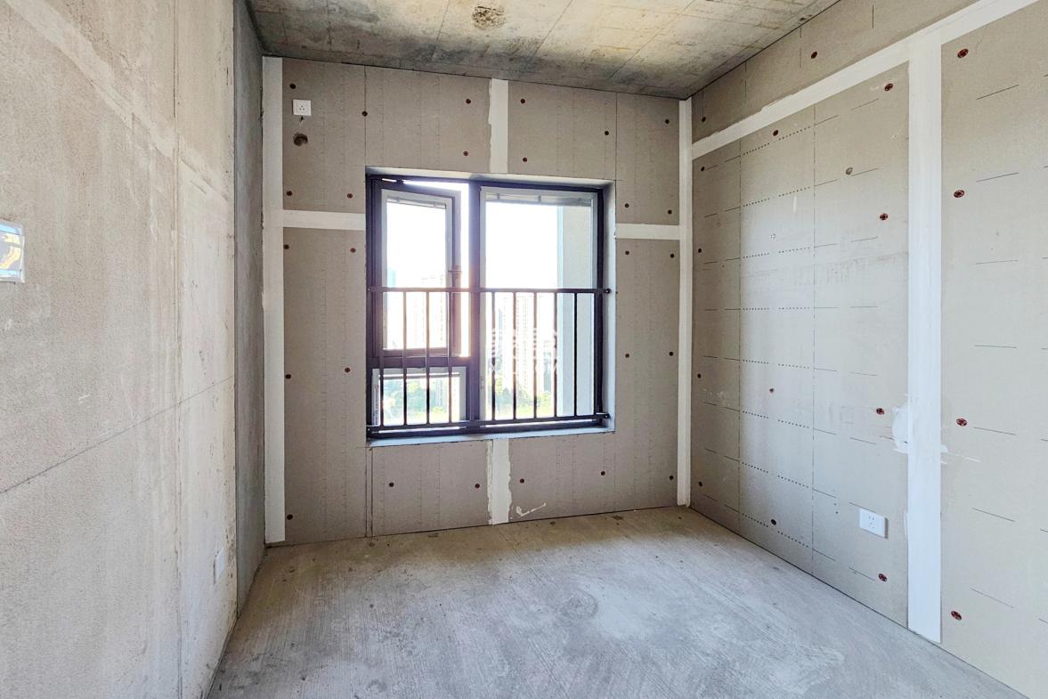 阳光城尚东湾嘉林苑 3室2厅1卫 98.0万 阳光城尚东湾嘉林苑 3室2厅1卫 98.0万其他