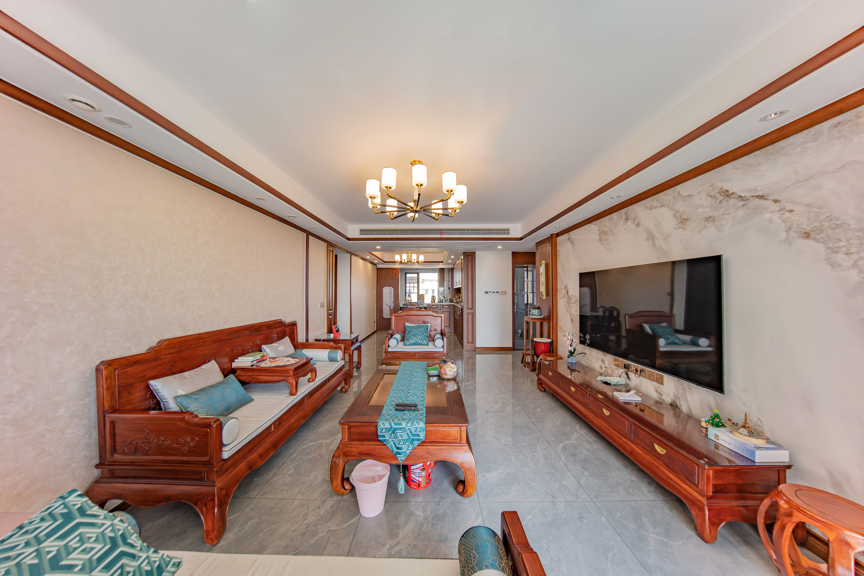 中国铁建京师璟台  4室2厅2卫    228.0万 中国铁建京师璟台  4室2厅2卫    228.0万客厅