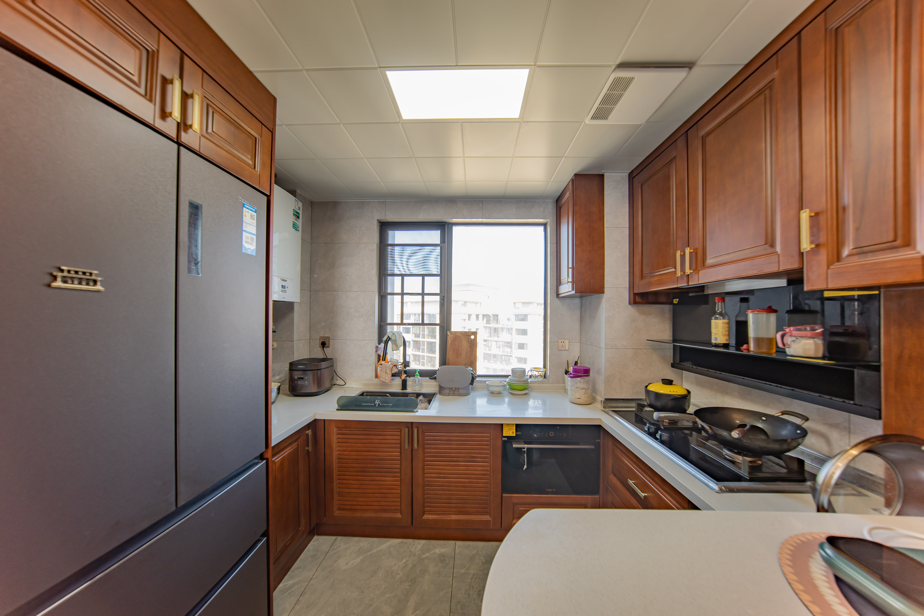 中国铁建京师璟台  4室2厅2卫    228.0万 中国铁建京师璟台  4室2厅2卫    228.0万厨房