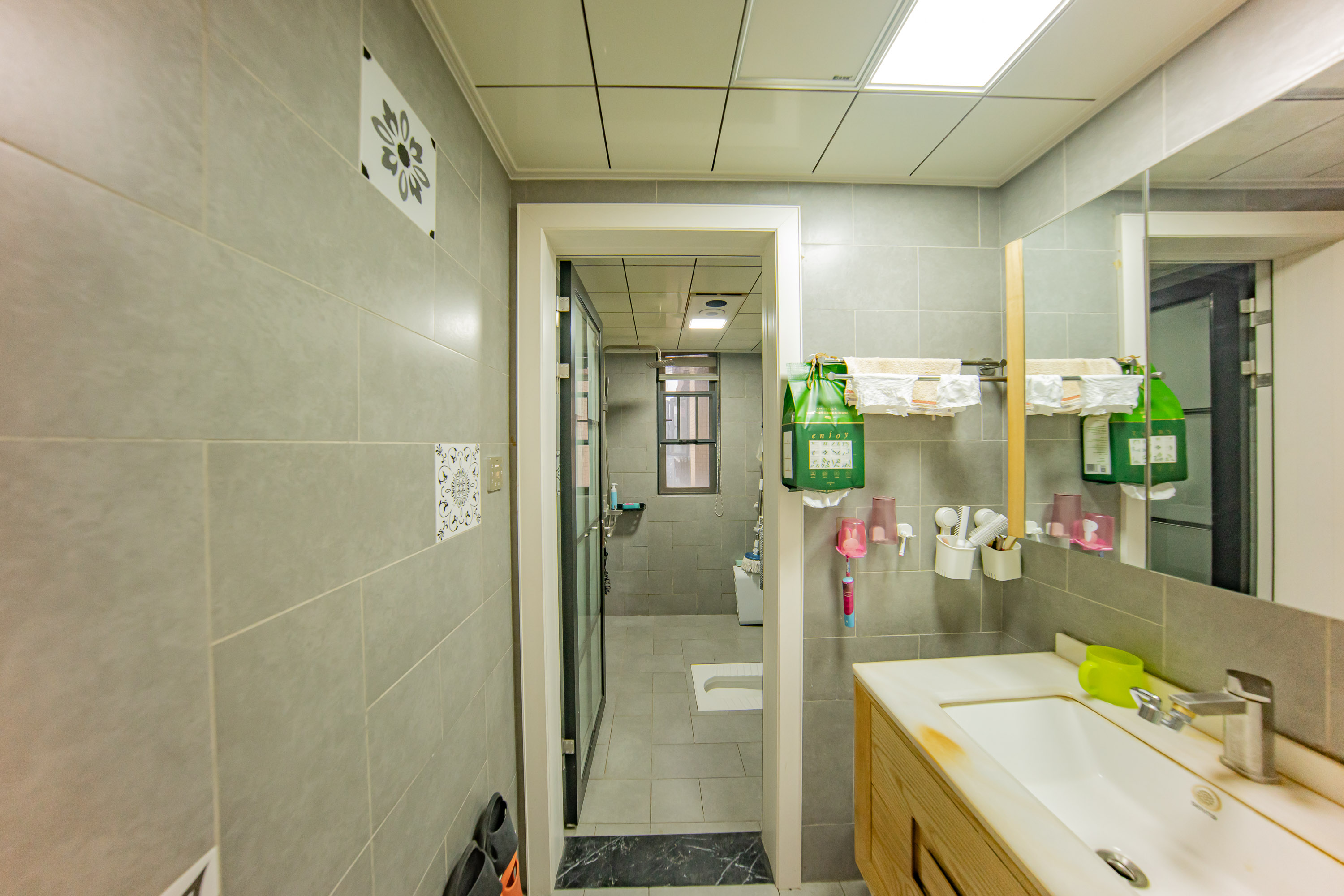 兰亭湾畔  3室2厅1卫   110.00万卫生间