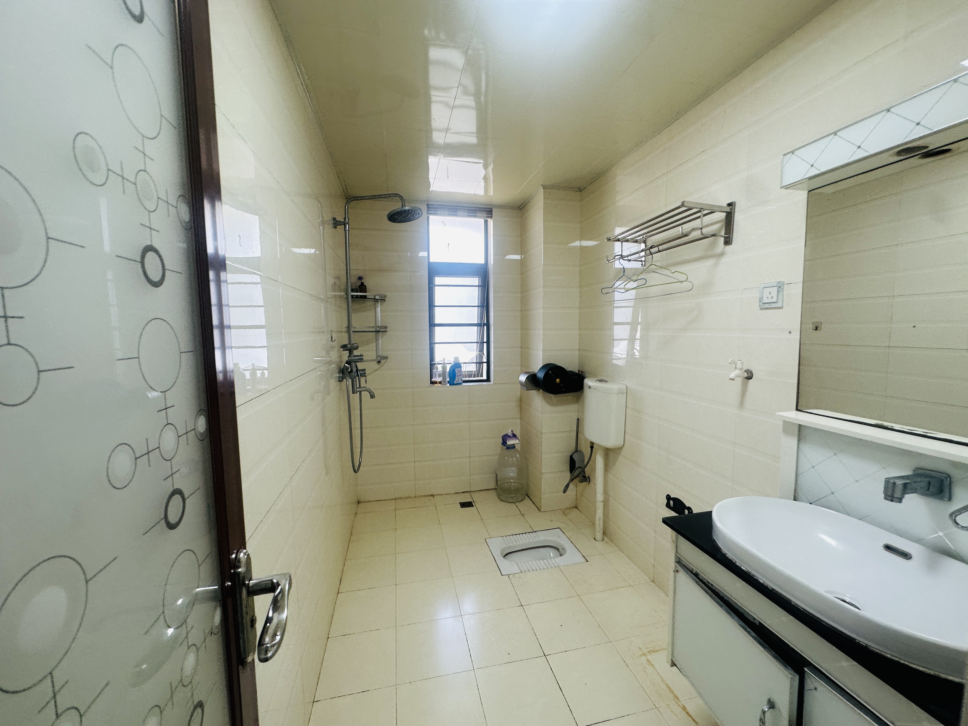 锦地翰城二期 3室2厅2卫 148.0万 锦地翰城二期 3室2厅2卫 148.0万卫生间