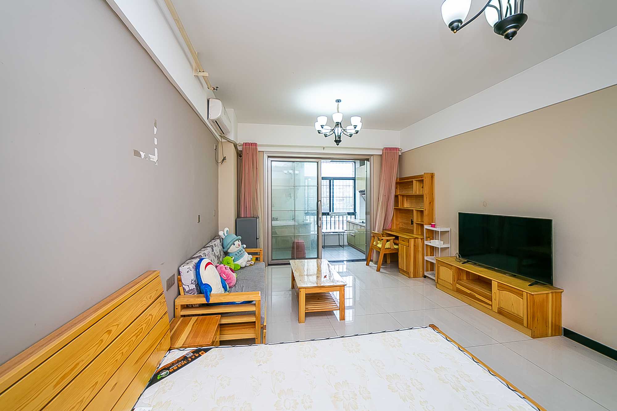 江南华府  2室2厅1卫   38.00万卧室
