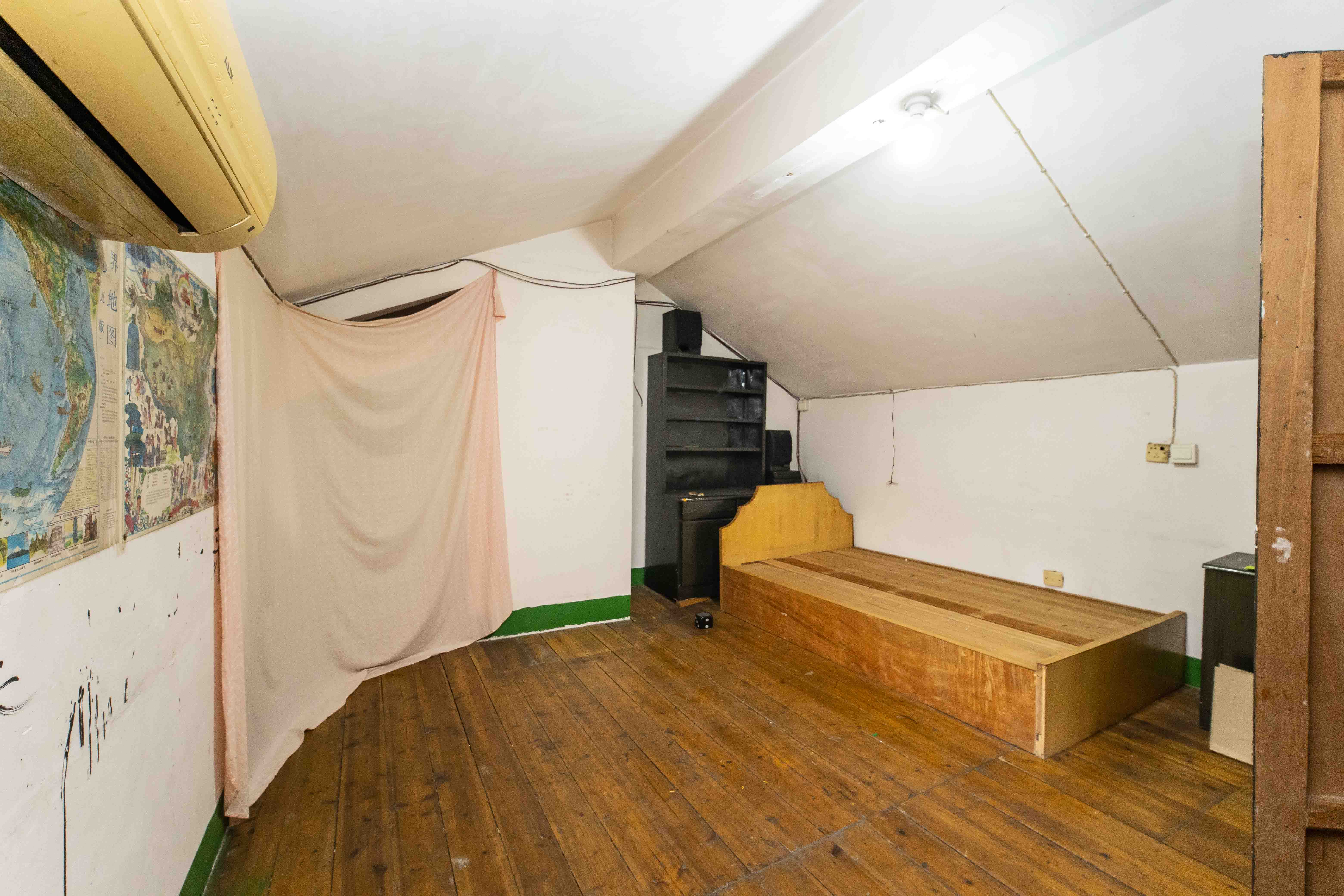 德政园  3室2厅1卫    35.0万 德政园  3室2厅1卫    35.0万卧室