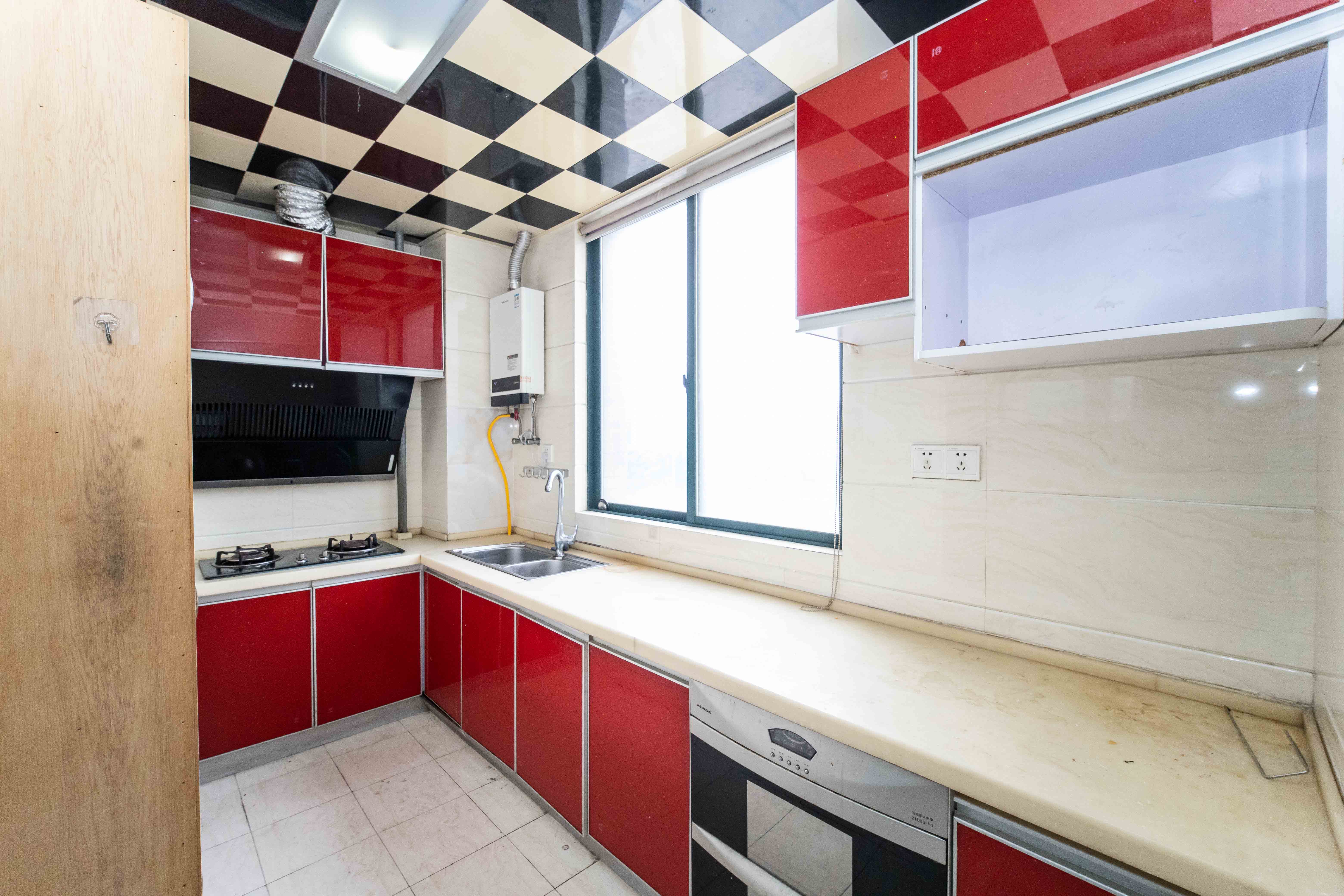 星城世家 2室2厅1卫 134.0万 星城世家 2室2厅1卫 134.0万厨房