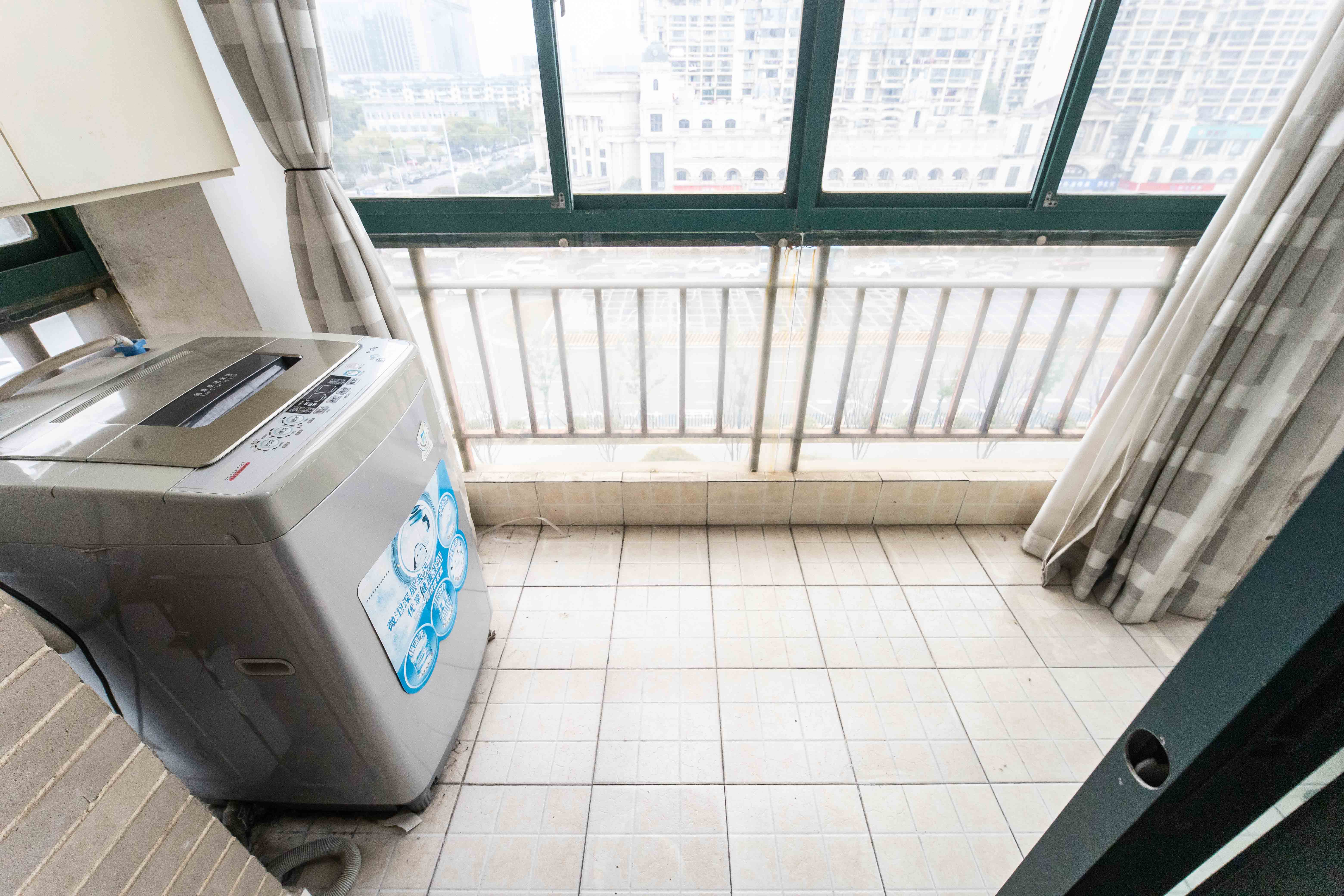 星城世家 2室2厅1卫 134.0万 星城世家 2室2厅1卫 134.0万阳台