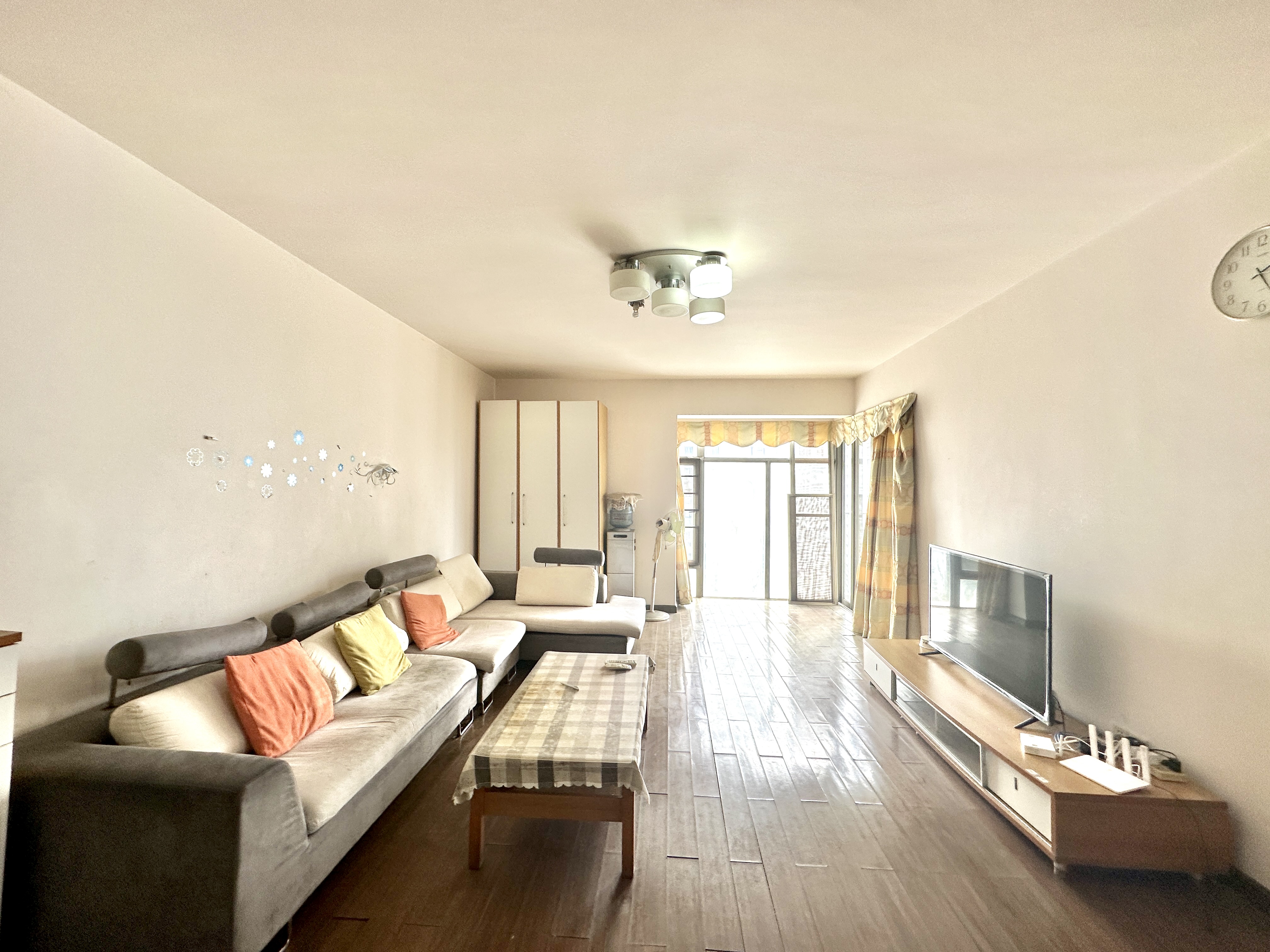 海岸金沙 2室2厅2卫 178.0万 海岸金沙 2室2厅2卫 178.0万客厅