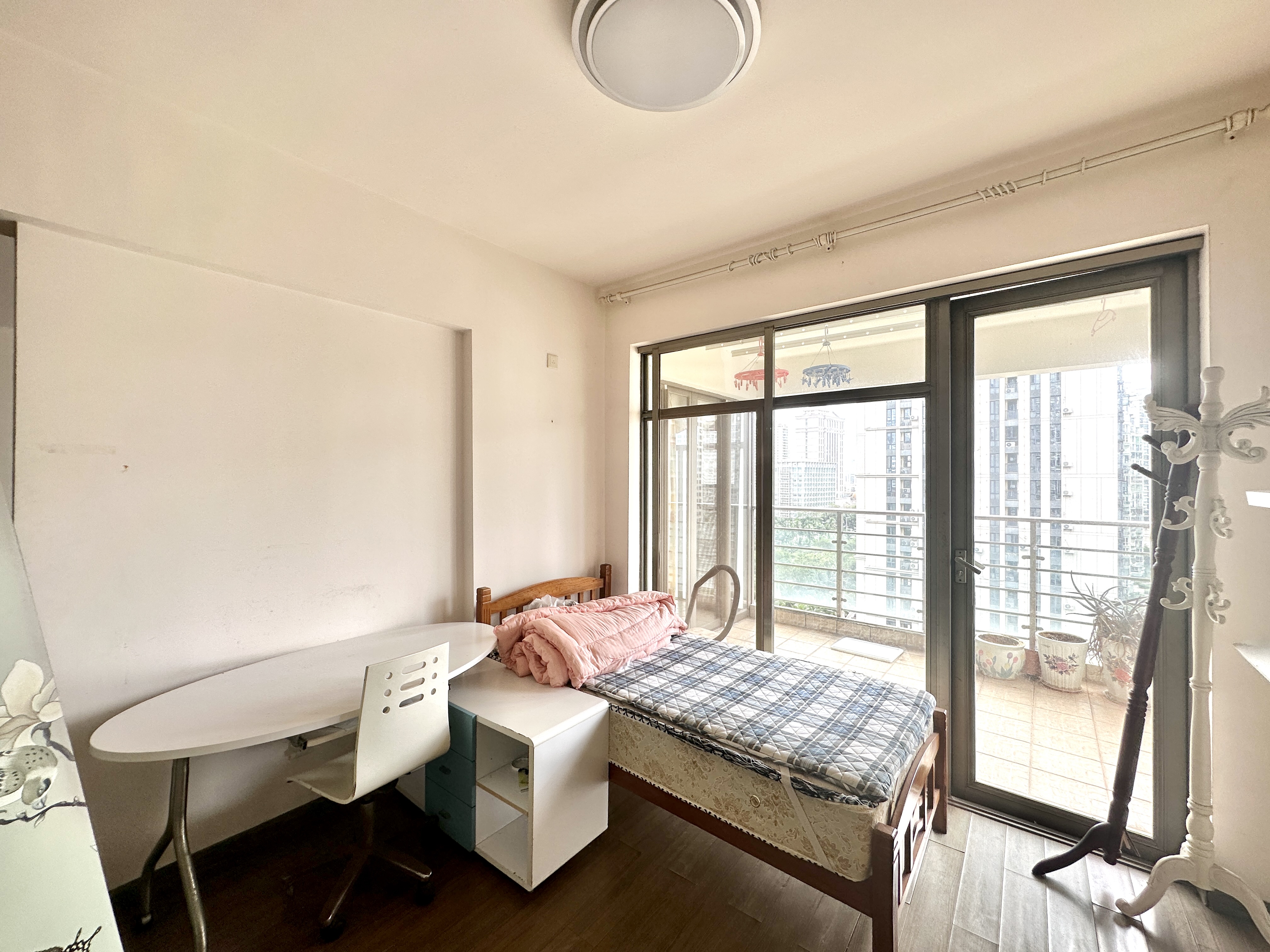 海岸金沙 2室2厅2卫 178.0万 海岸金沙 2室2厅2卫 178.0万卧室