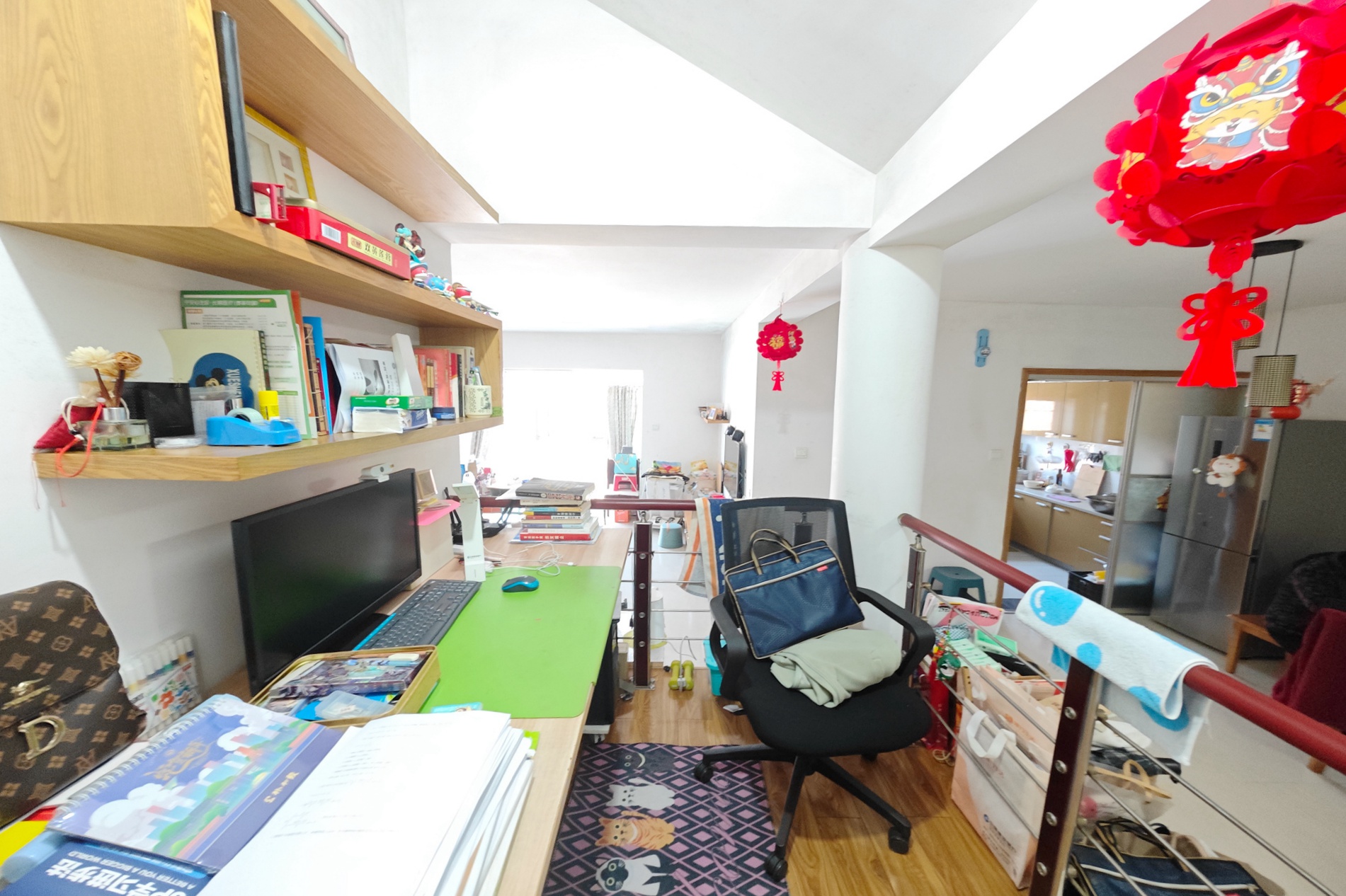 长城花园  3室2厅1卫   85.00万卧室
