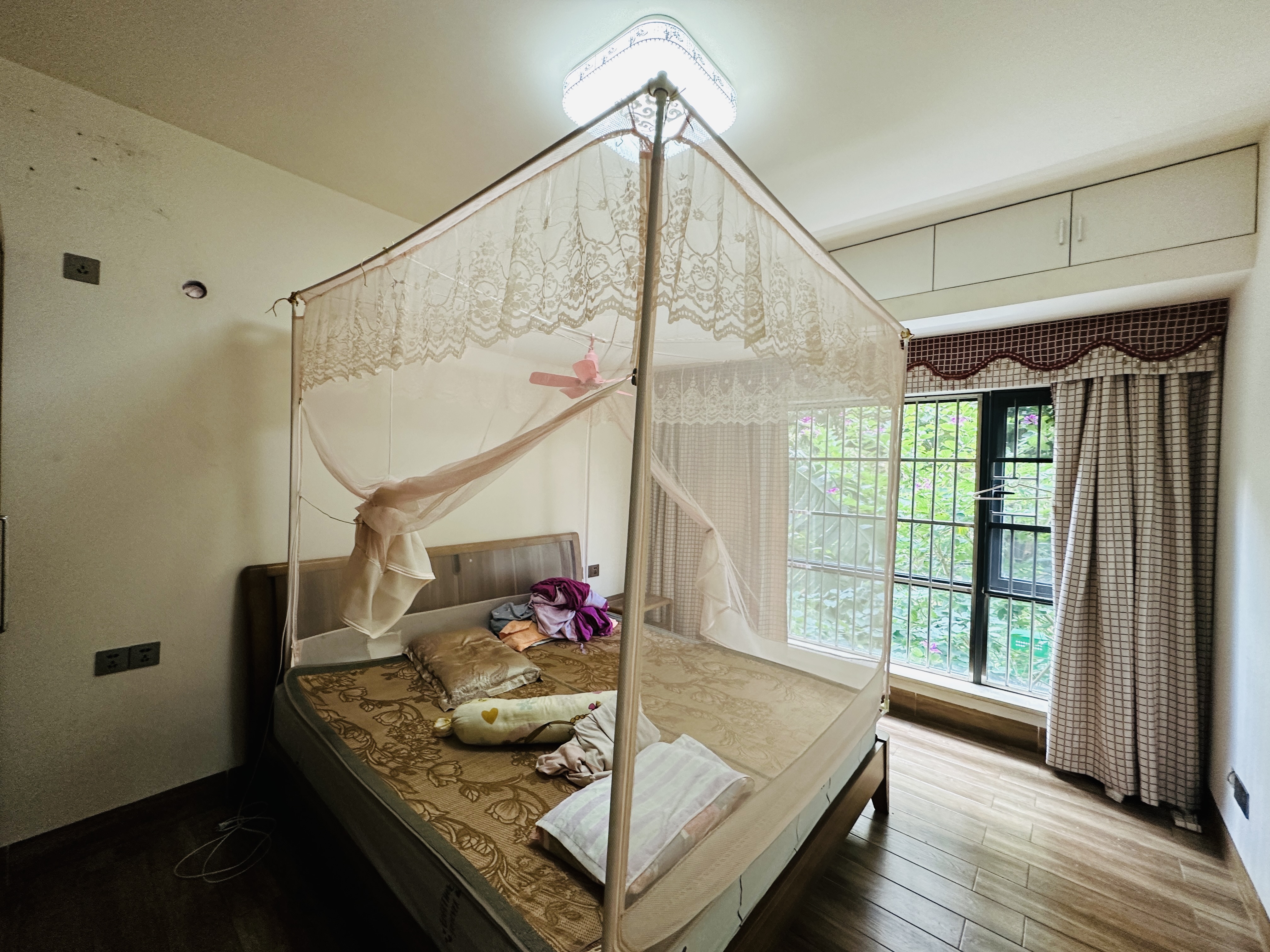 海岸金沙 2室1厅1卫 195.0万 海岸金沙 2室1厅1卫 195.0万卧室