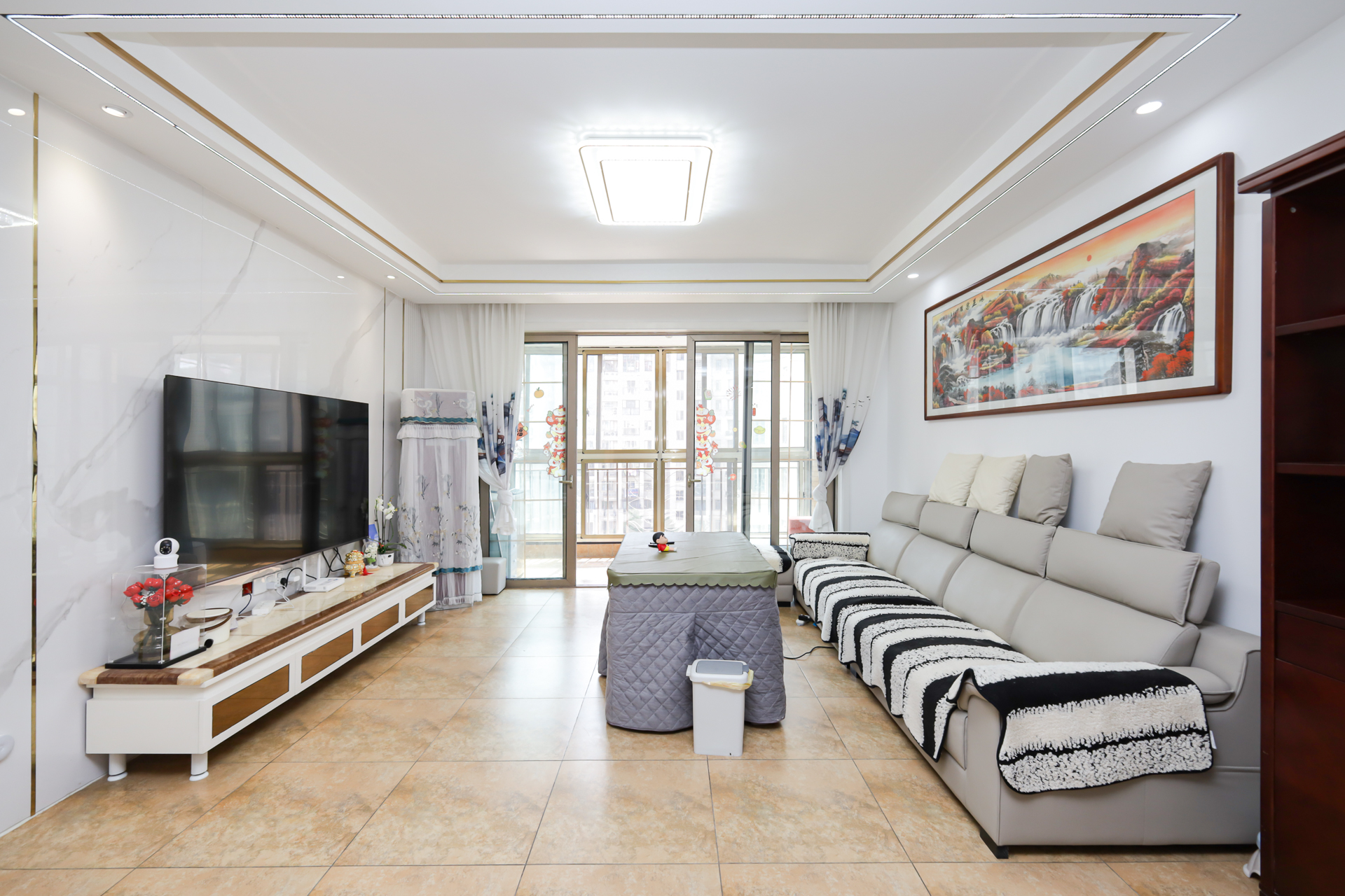 长沙玫瑰园 3室2厅2卫 104.0万 长沙玫瑰园 3室2厅2卫 104.0万客厅