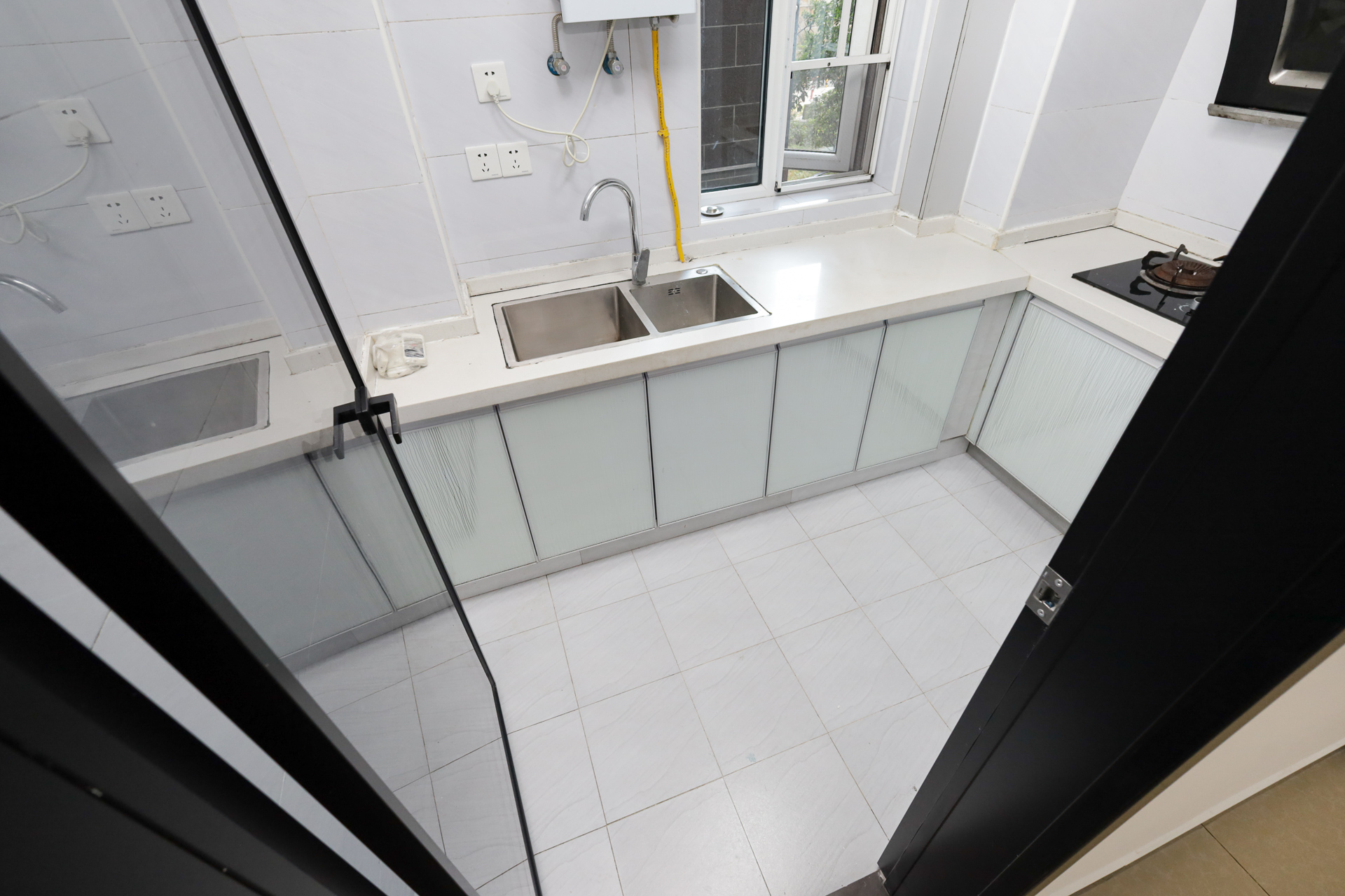 山与墅 4室2厅2卫 78.8万 山与墅 4室2厅2卫 78.8万厨房