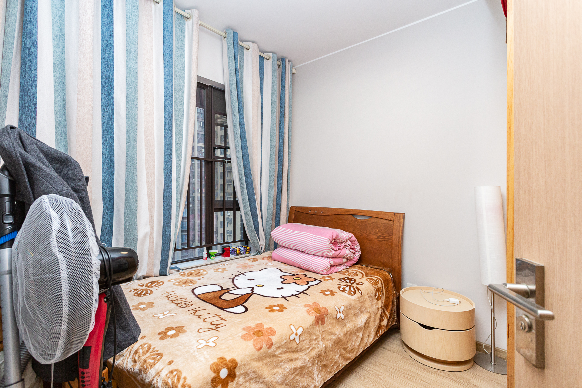 时代倾城二期 4室2厅2卫 108.0万 时代倾城二期 4室2厅2卫 108.0万卧室