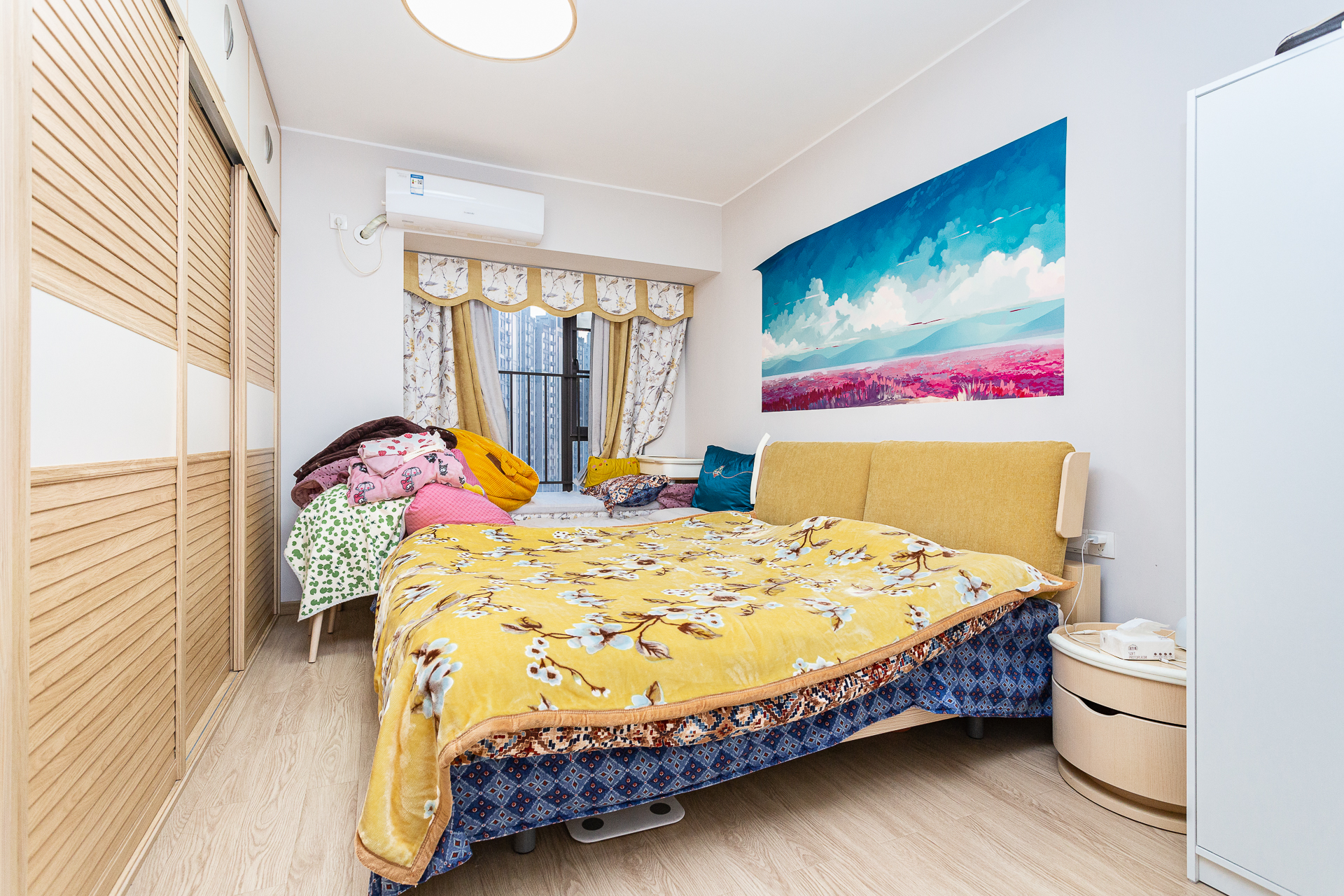 时代倾城二期 4室2厅2卫 108.0万 时代倾城二期 4室2厅2卫 108.0万卧室