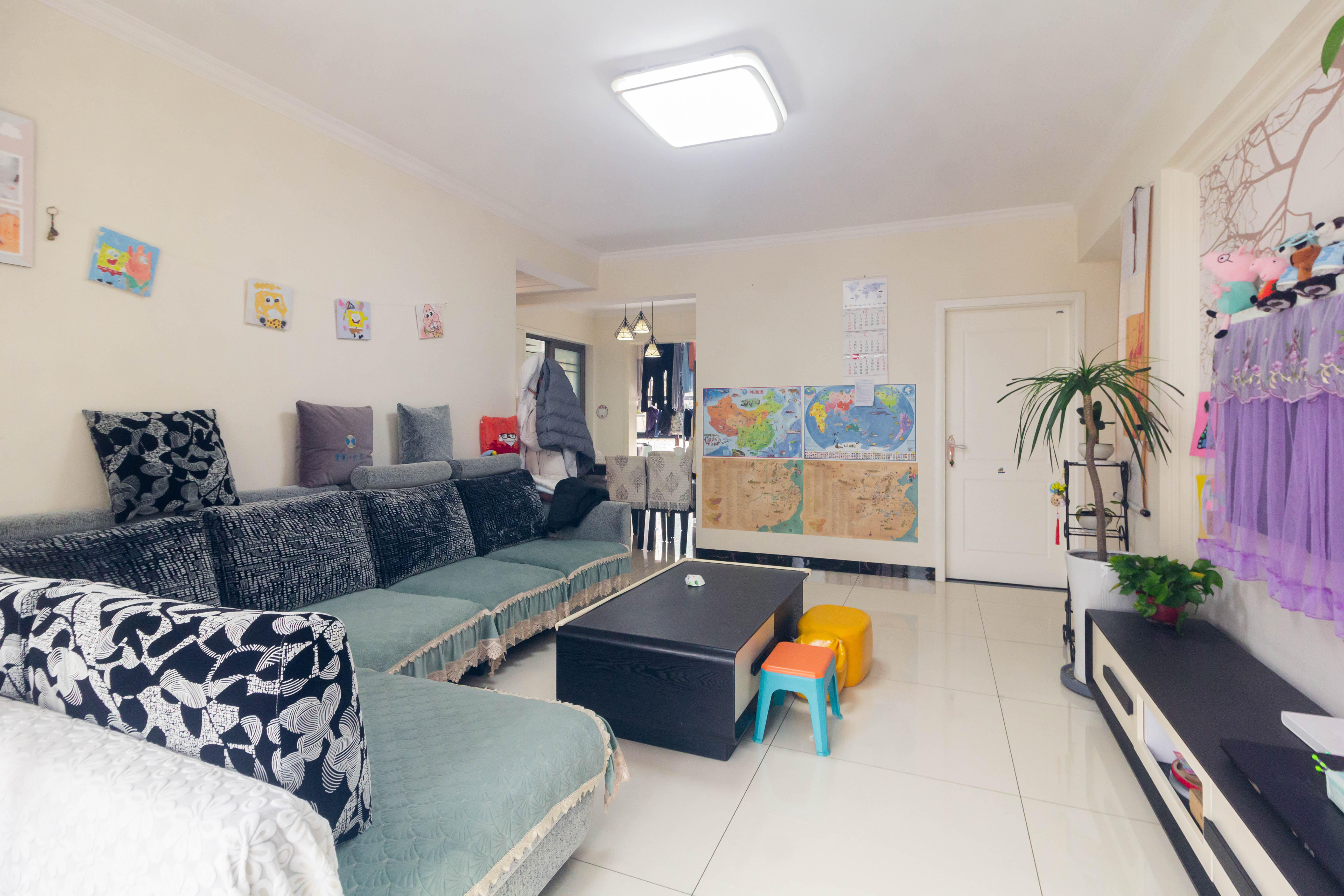 高林仕家 3室2厅2卫 66.6万 高林仕家 3室2厅2卫 66.6万客厅