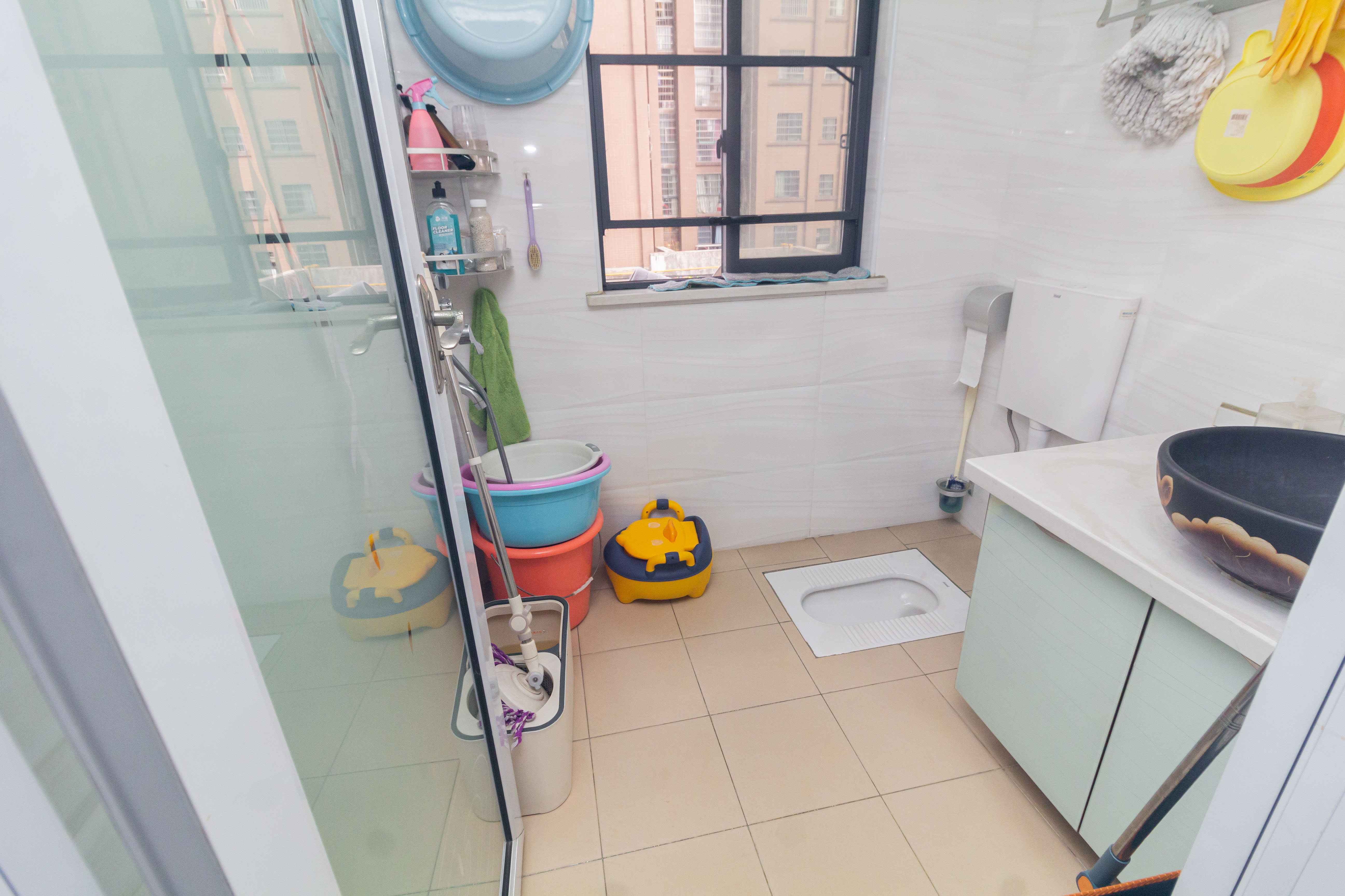 高林仕家 3室2厅2卫 66.6万 高林仕家 3室2厅2卫 66.6万卫生间