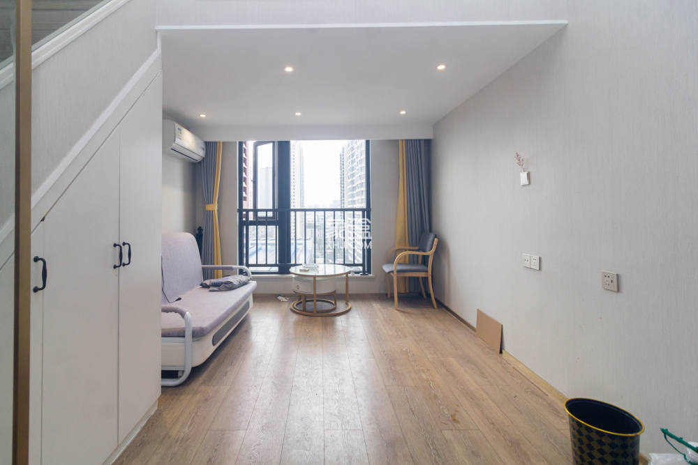 华远海蓝郡  1室1厅1卫    30.8万