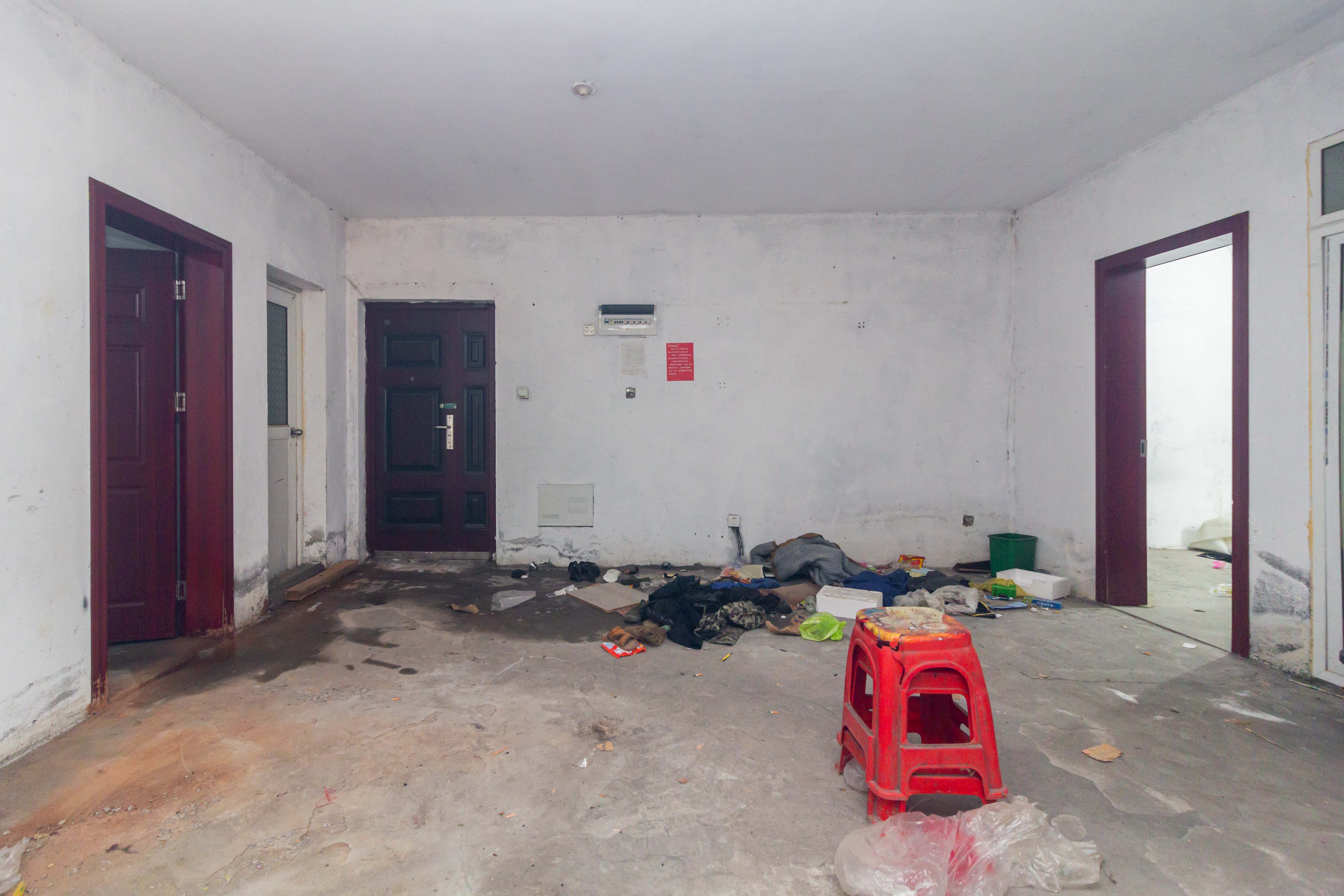 金广星苑  3室2厅2卫    61.8万 金广星苑  3室2厅2卫    61.8万客厅