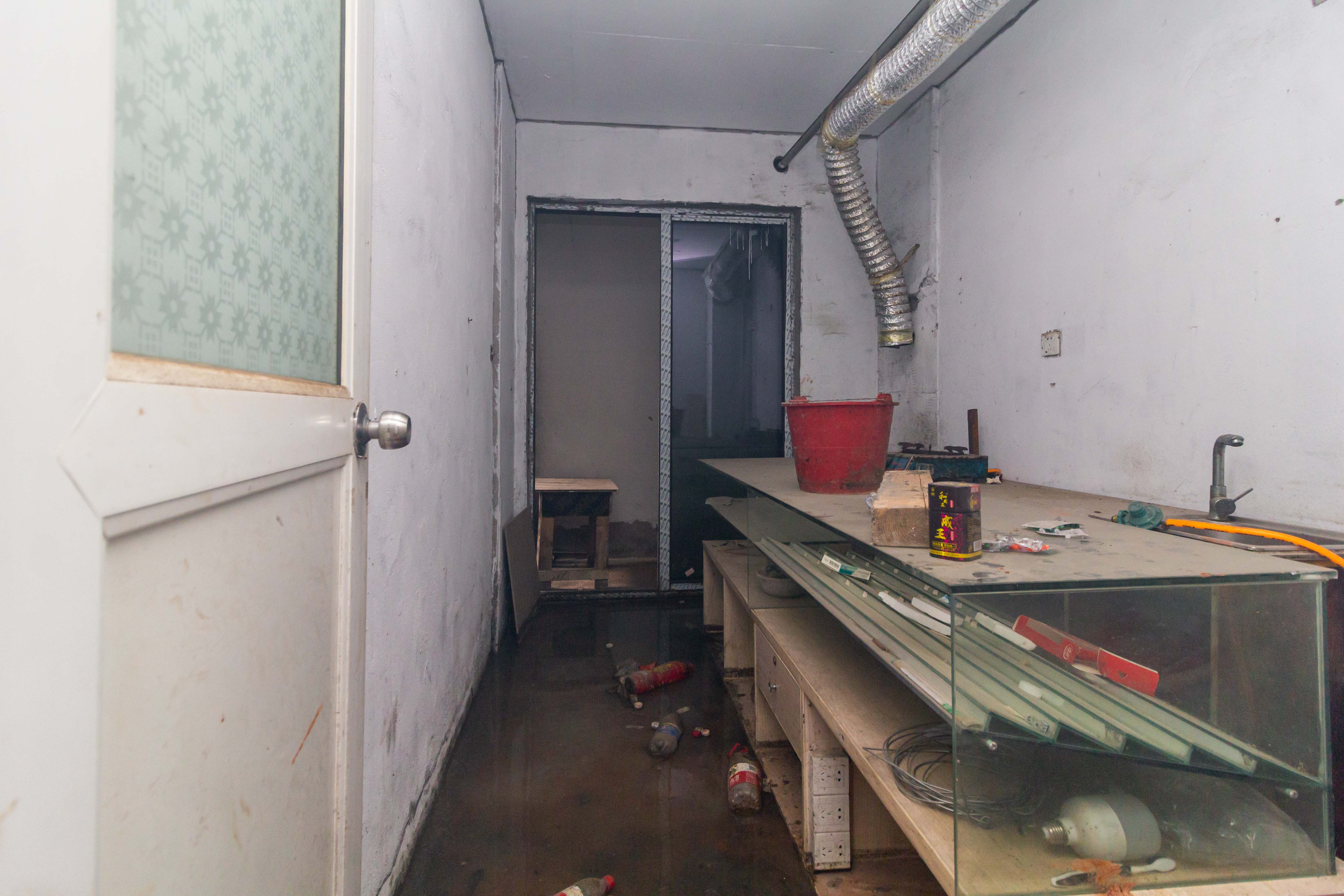 金广星苑  3室2厅2卫    61.8万 金广星苑  3室2厅2卫    61.8万厨房