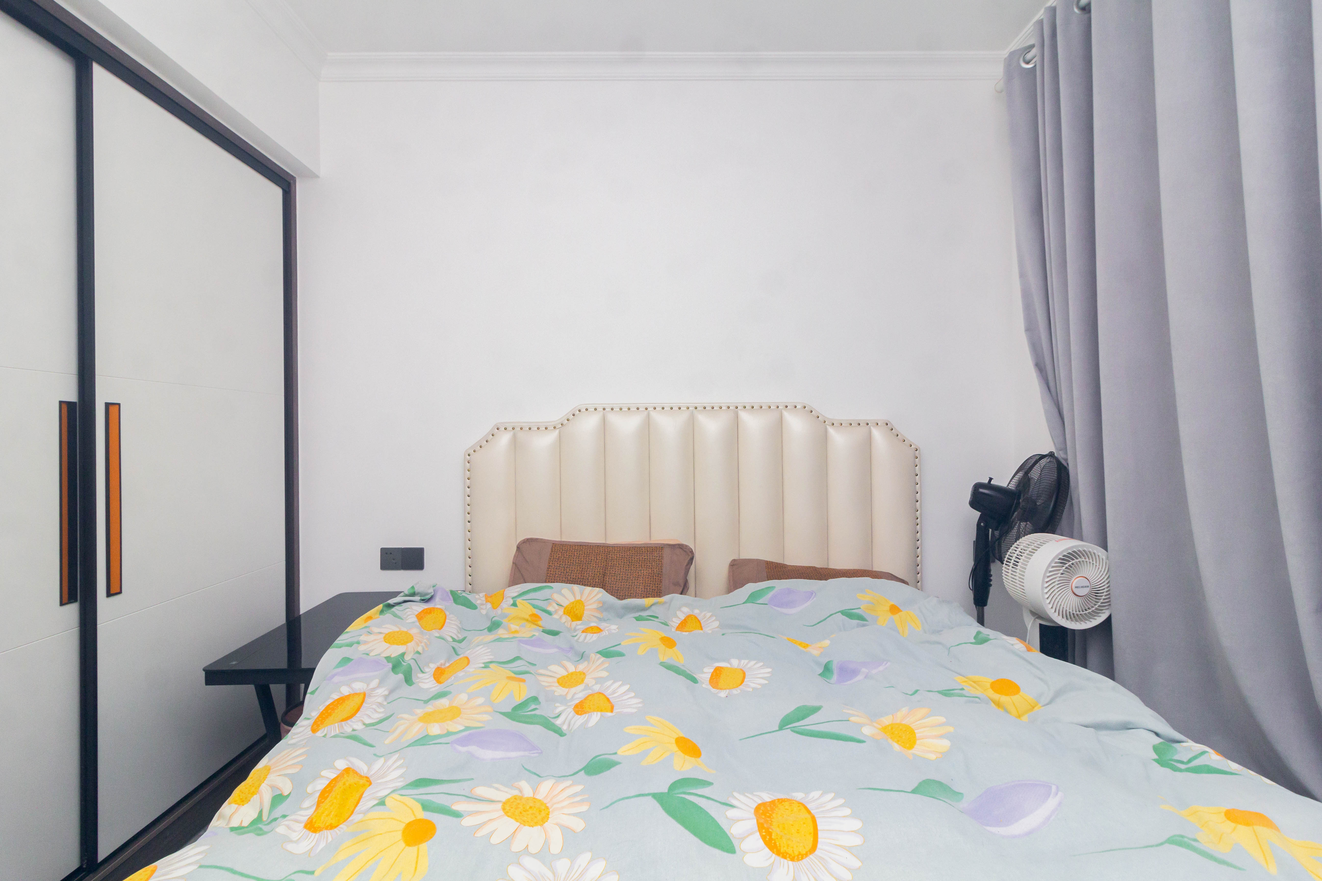 日盛湖湘花苑  3室2厅2卫    85.0万 日盛湖湘花苑  3室2厅2卫    85.0万卧室