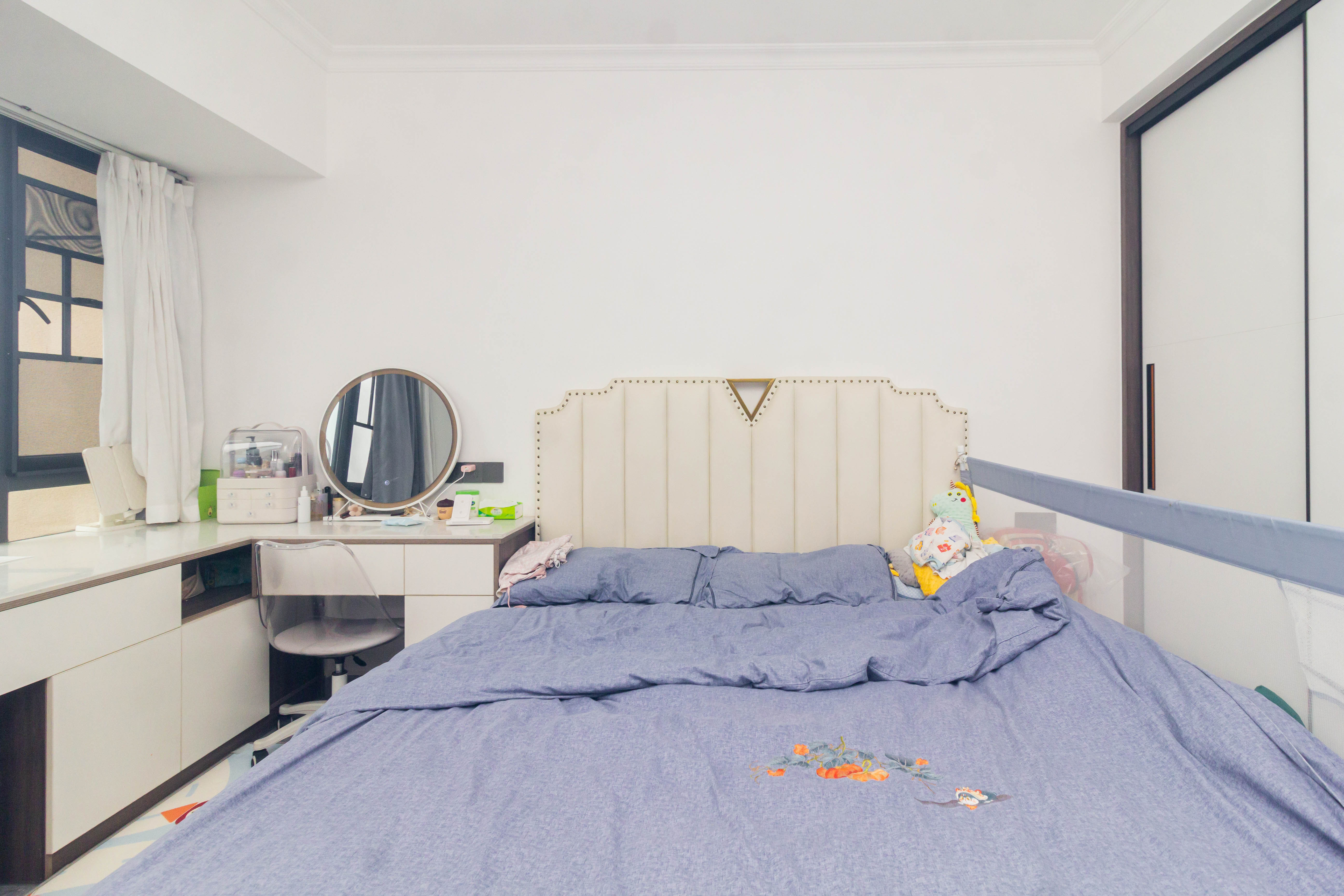 日盛湖湘花苑  3室2厅2卫    85.0万 日盛湖湘花苑  3室2厅2卫    85.0万卧室