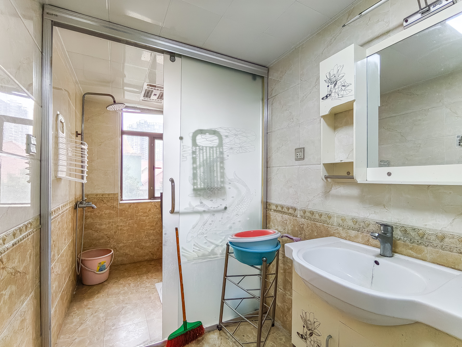 好望谷 3室2厅2卫 72.0万 好望谷 3室2厅2卫 72.0万卫生间