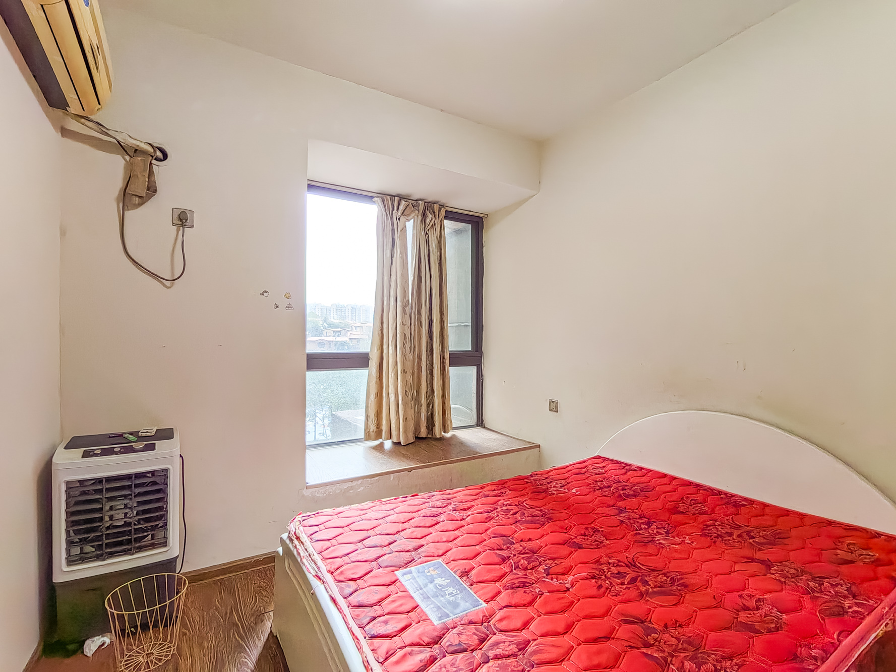 好望谷 3室2厅2卫 72.0万 好望谷 3室2厅2卫 72.0万卧室