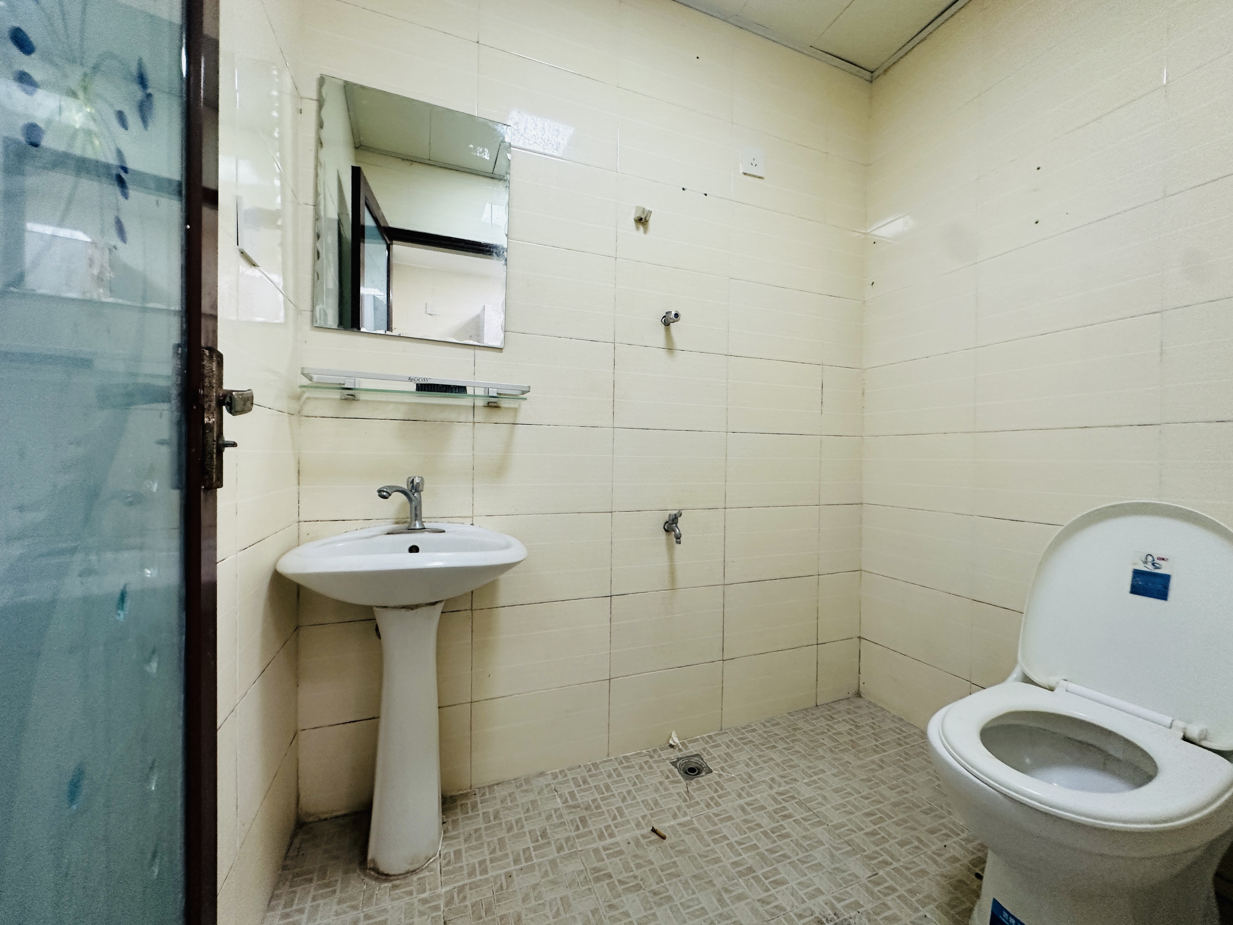 金竹园 1室1厅1卫 31.5万 金竹园 1室1厅1卫 31.5万卫生间