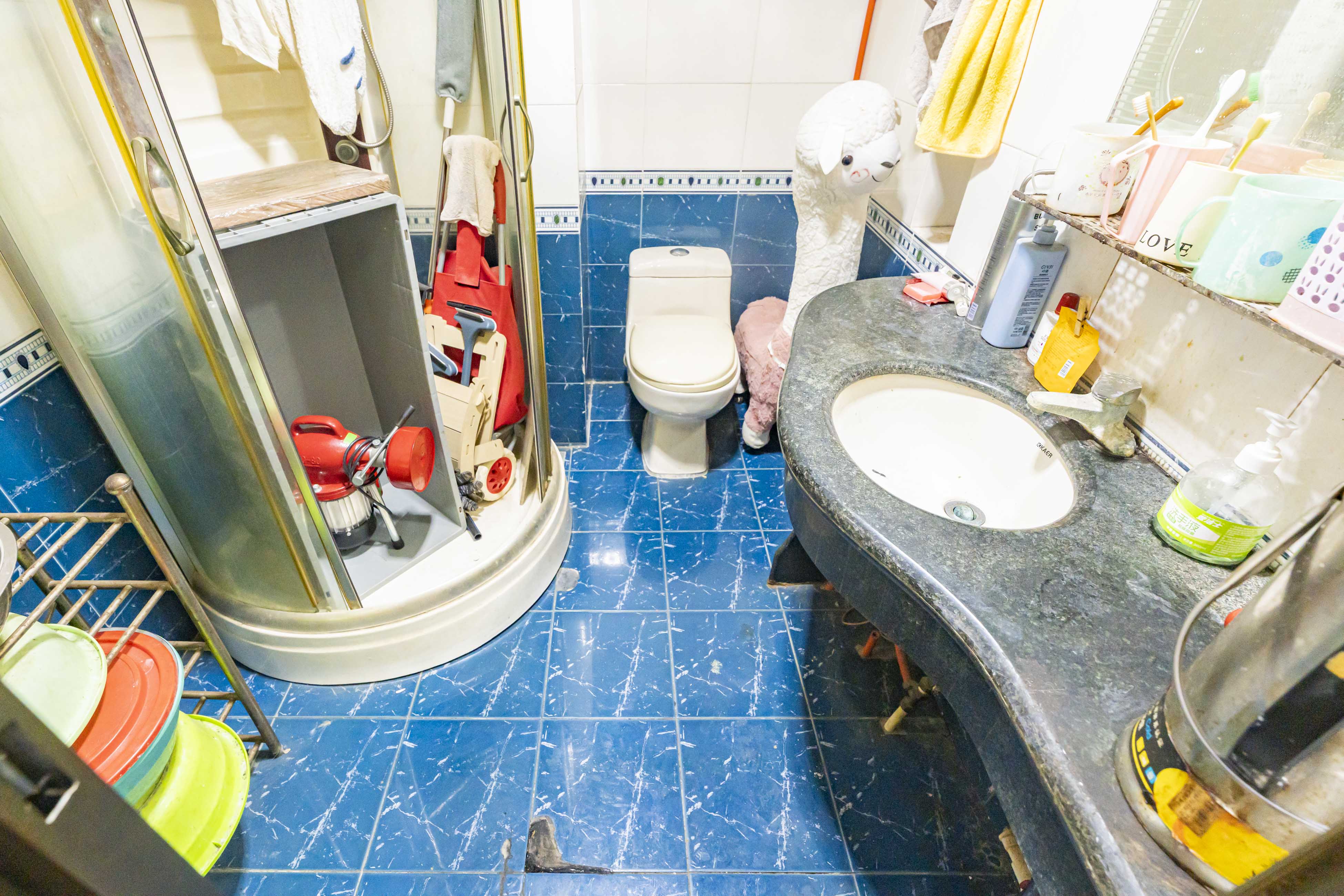 学宫街商住楼  3室2厅1卫   92.00万卫生间
