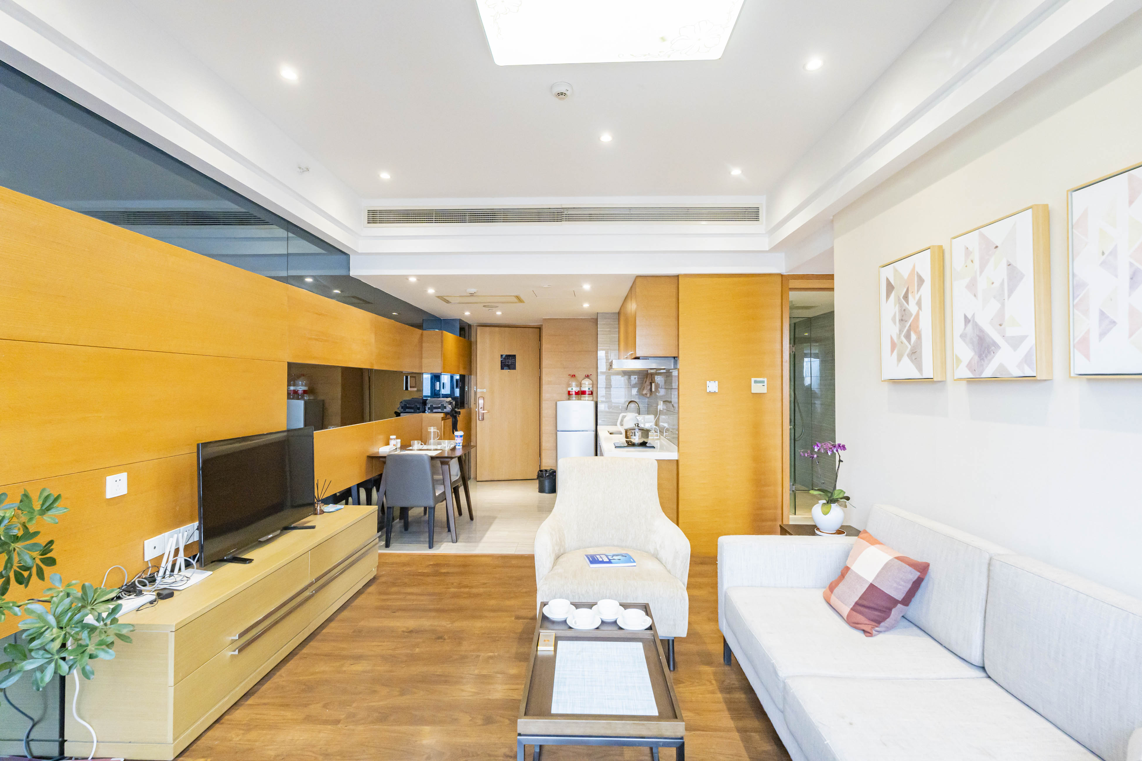 泊富公寓(泊富国际广场) 2室2厅1卫 85.0万 泊富公寓(泊富国际广场) 2室2厅1卫 85.0万客厅