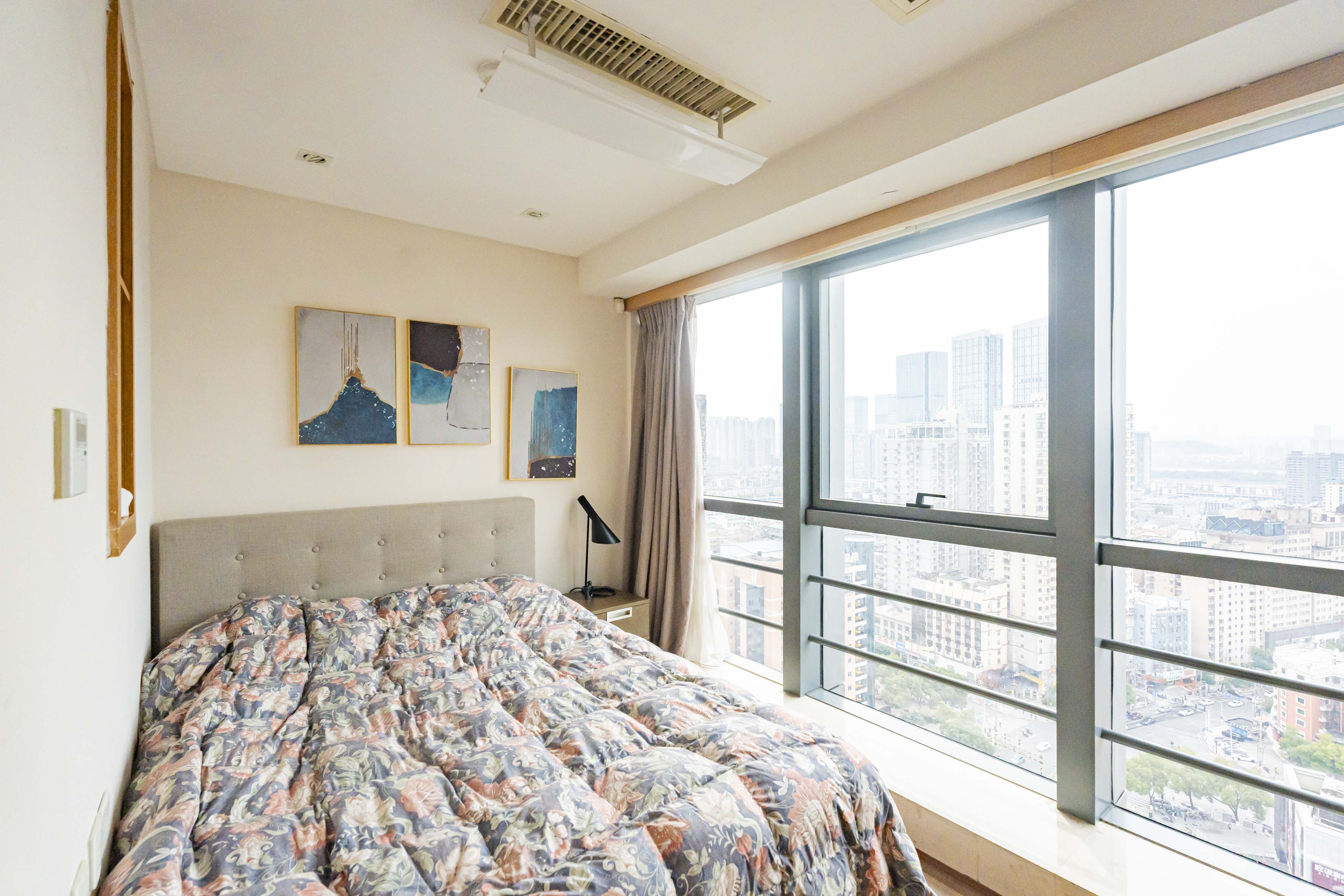 泊富公寓(泊富国际广场) 2室2厅1卫 85.0万 泊富公寓(泊富国际广场) 2室2厅1卫 85.0万卧室