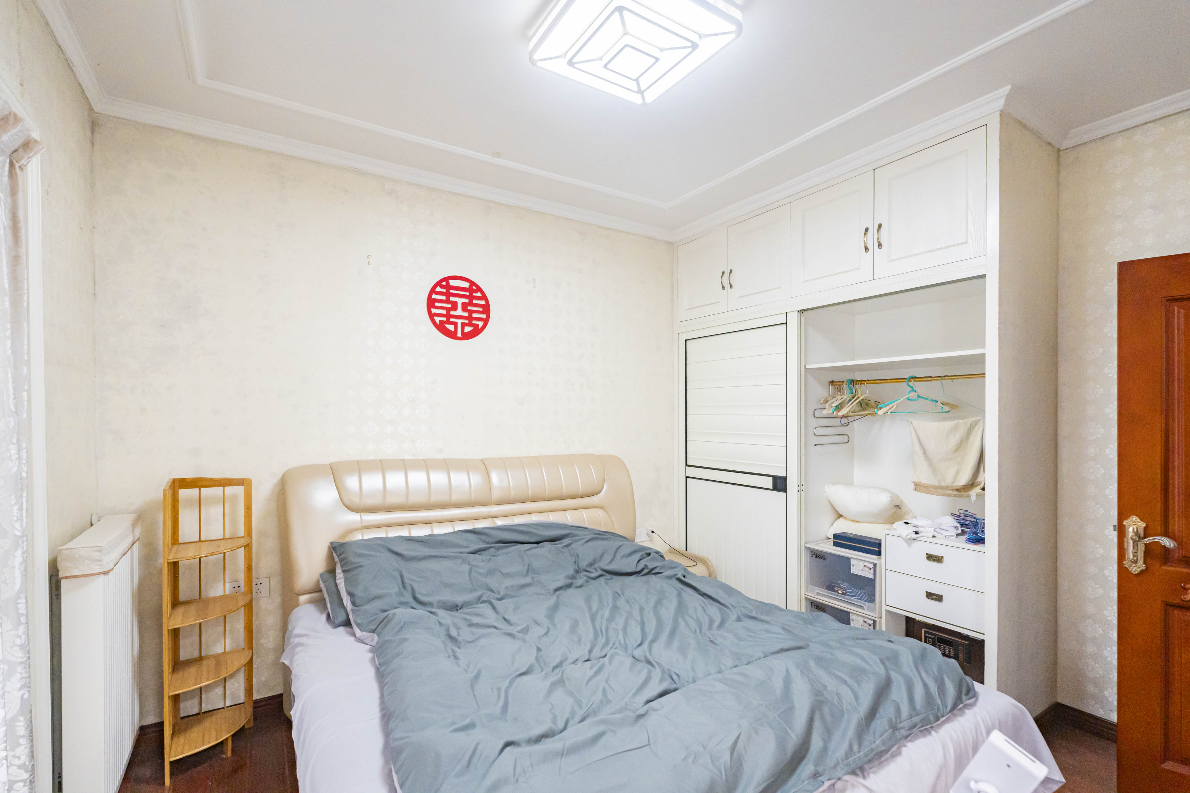 香江锦城  3室2厅2卫    116.0万 香江锦城  3室2厅2卫    116.0万卧室