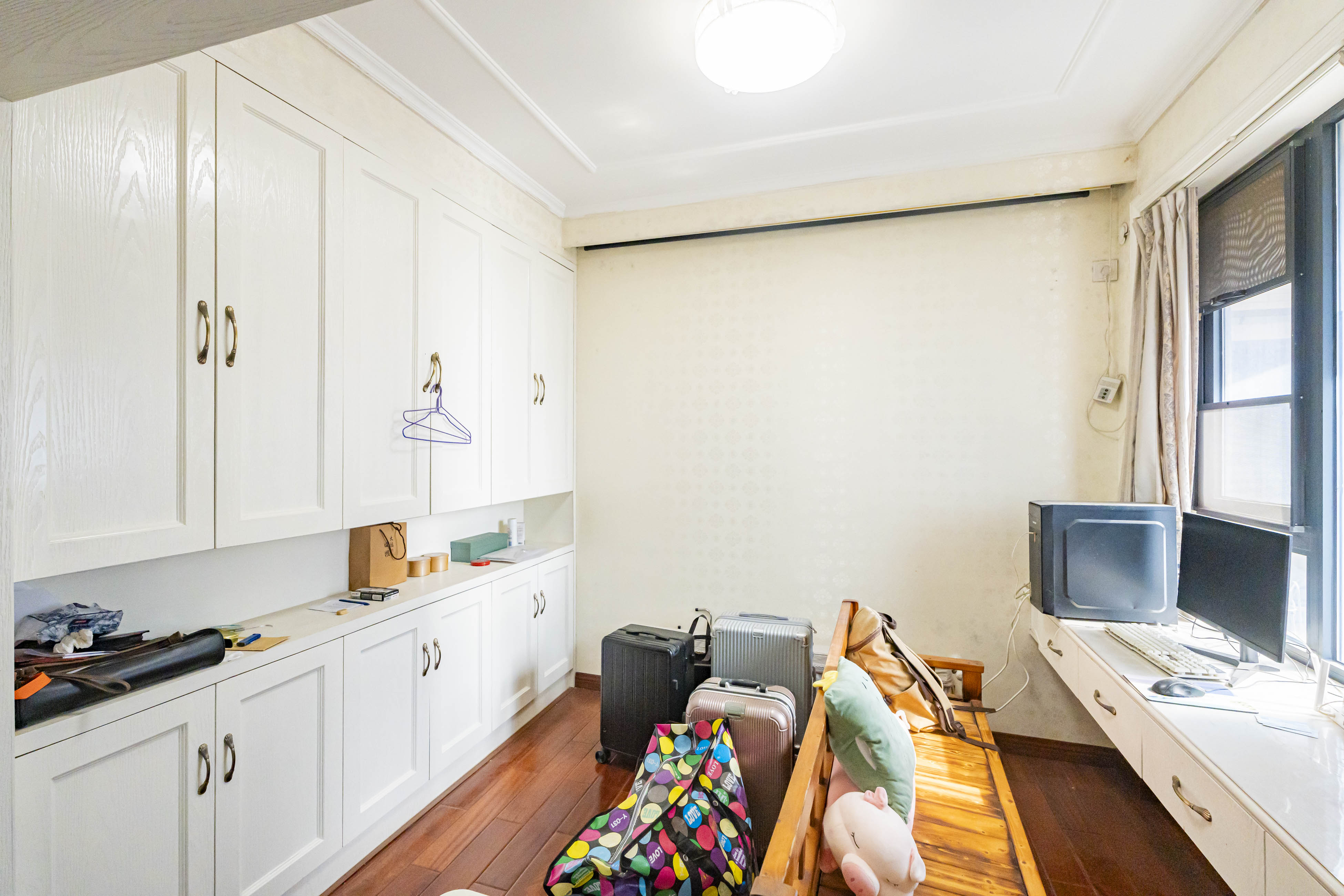 香江锦城  3室2厅2卫    116.0万 香江锦城  3室2厅2卫    116.0万卧室