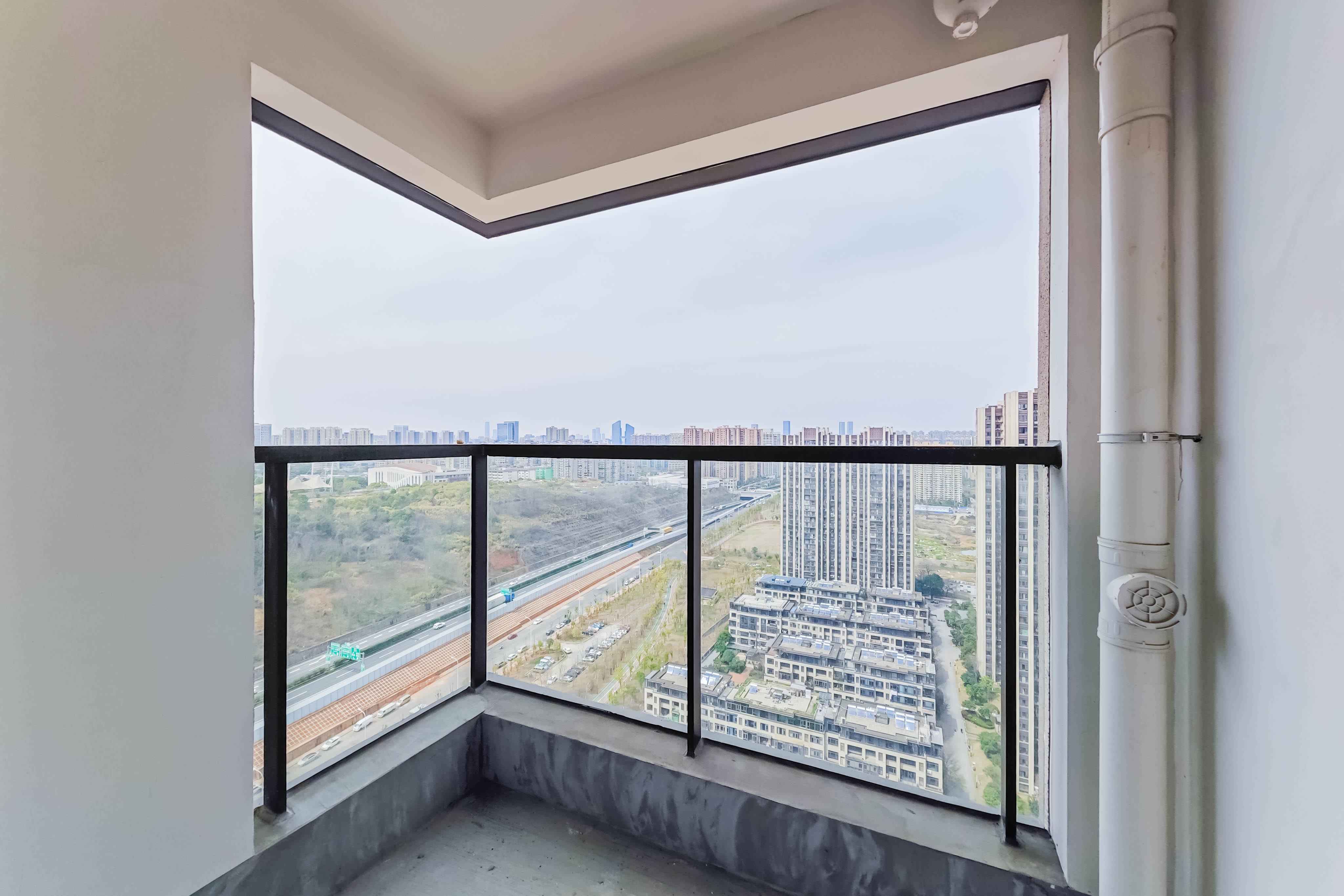 建发玖洲观澜  3室2厅2卫   168.00万其他