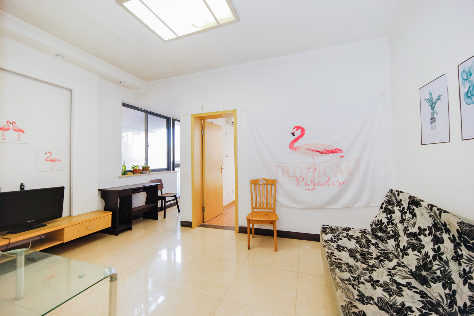 金领家族 1室1厅1卫 37.0万 金领家族 1室1厅1卫 37.0万客厅