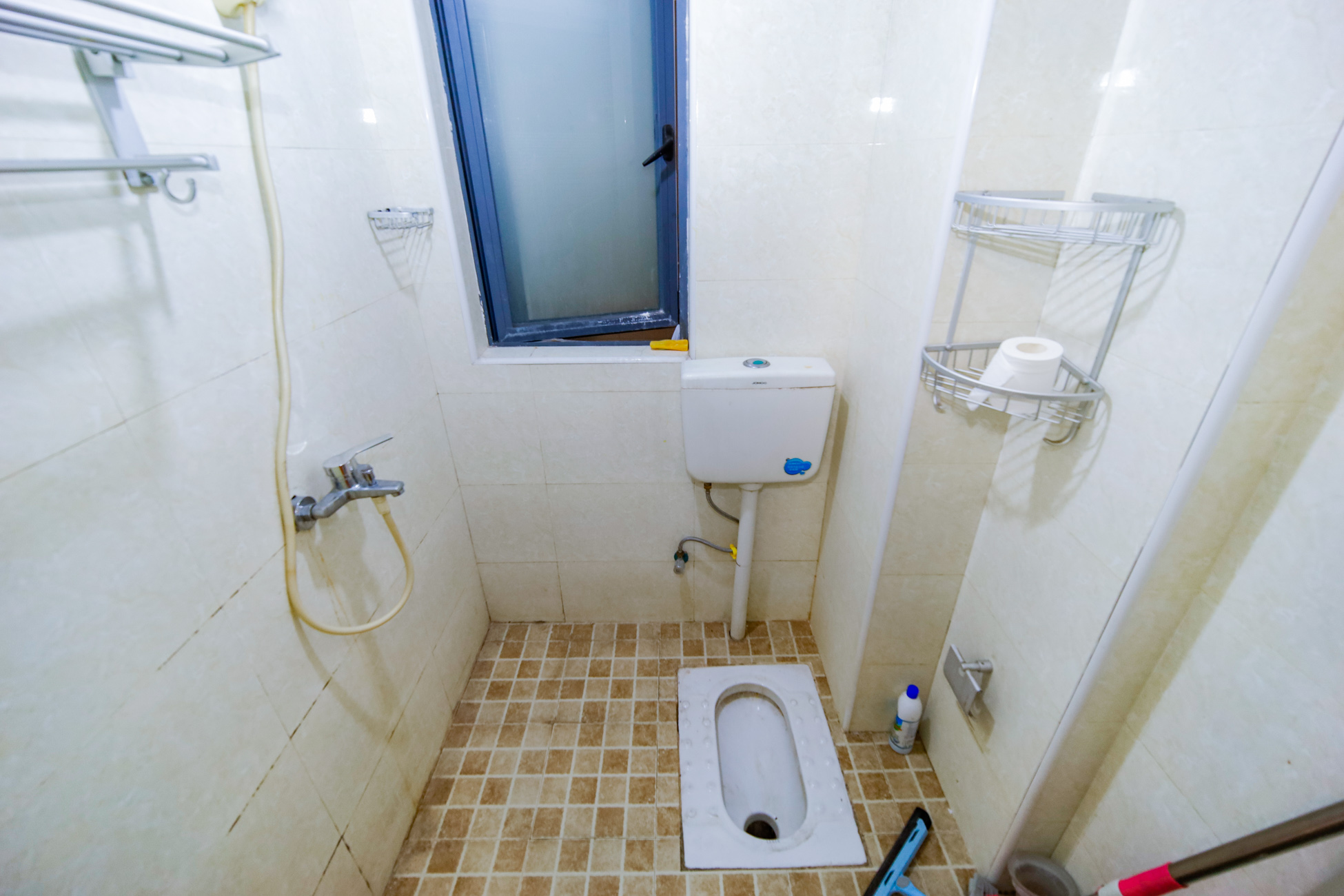 金领家族 1室1厅1卫 37.0万 金领家族 1室1厅1卫 37.0万卫生间