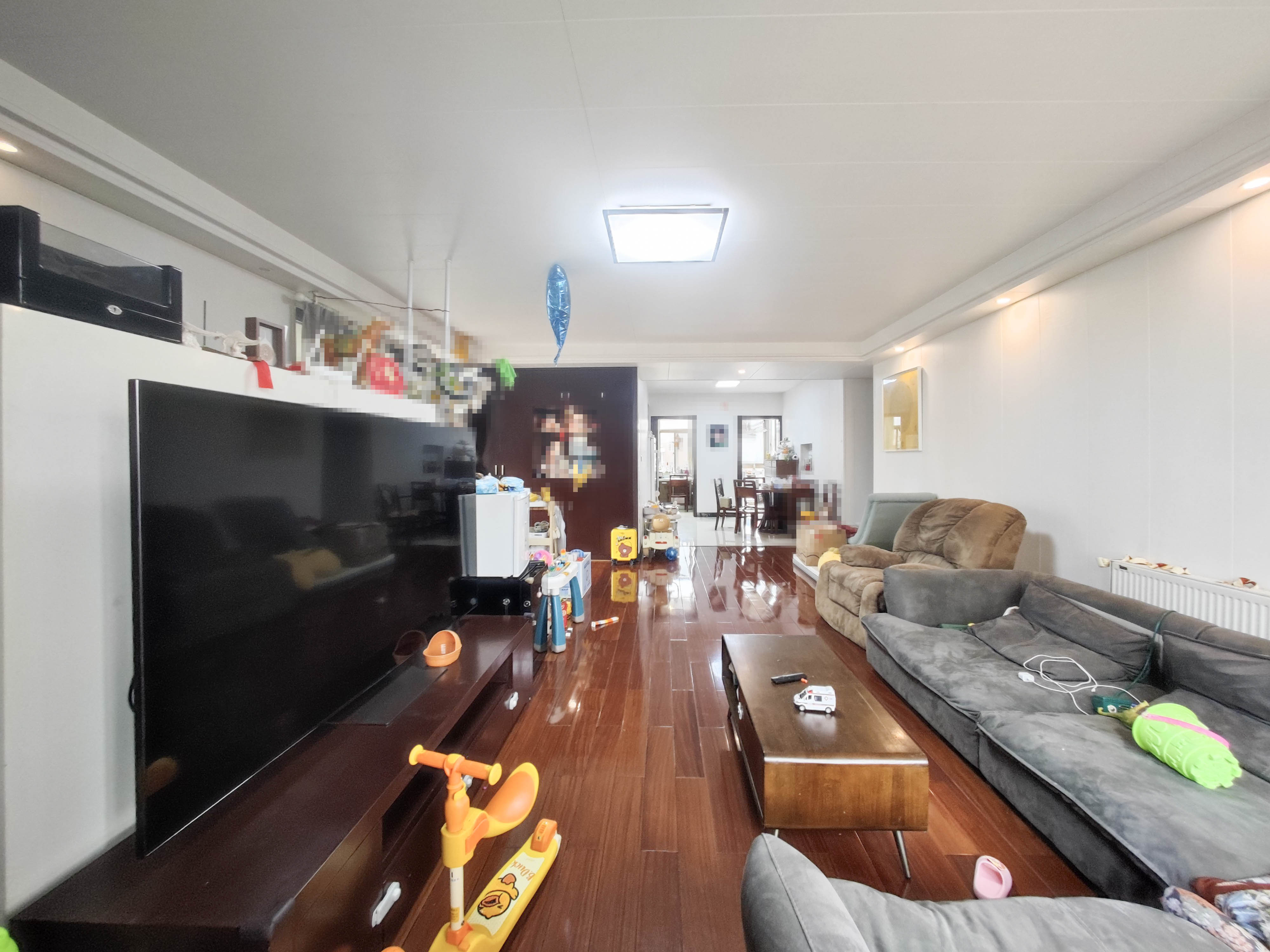 和景园  4室2厅2卫   198.00万