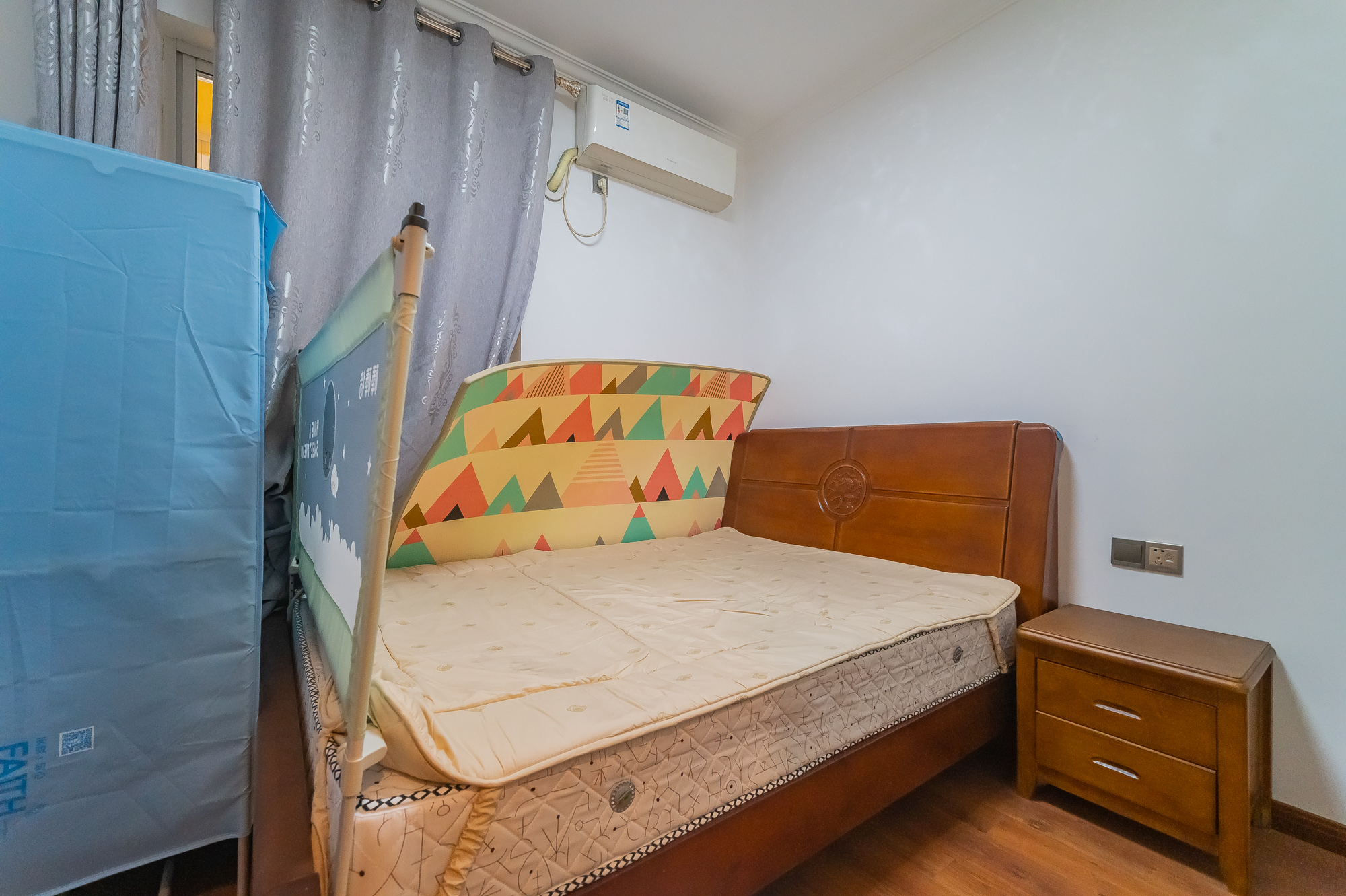 MOMA当代广场 1室0厅0卫 72.0万 MOMA当代广场 1室0厅0卫 72.0万卧室