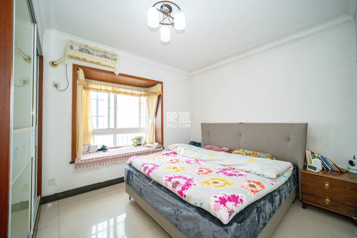 晶华美地  2室2厅1卫    37.8万 晶华美地  2室2厅1卫    37.8万卧室