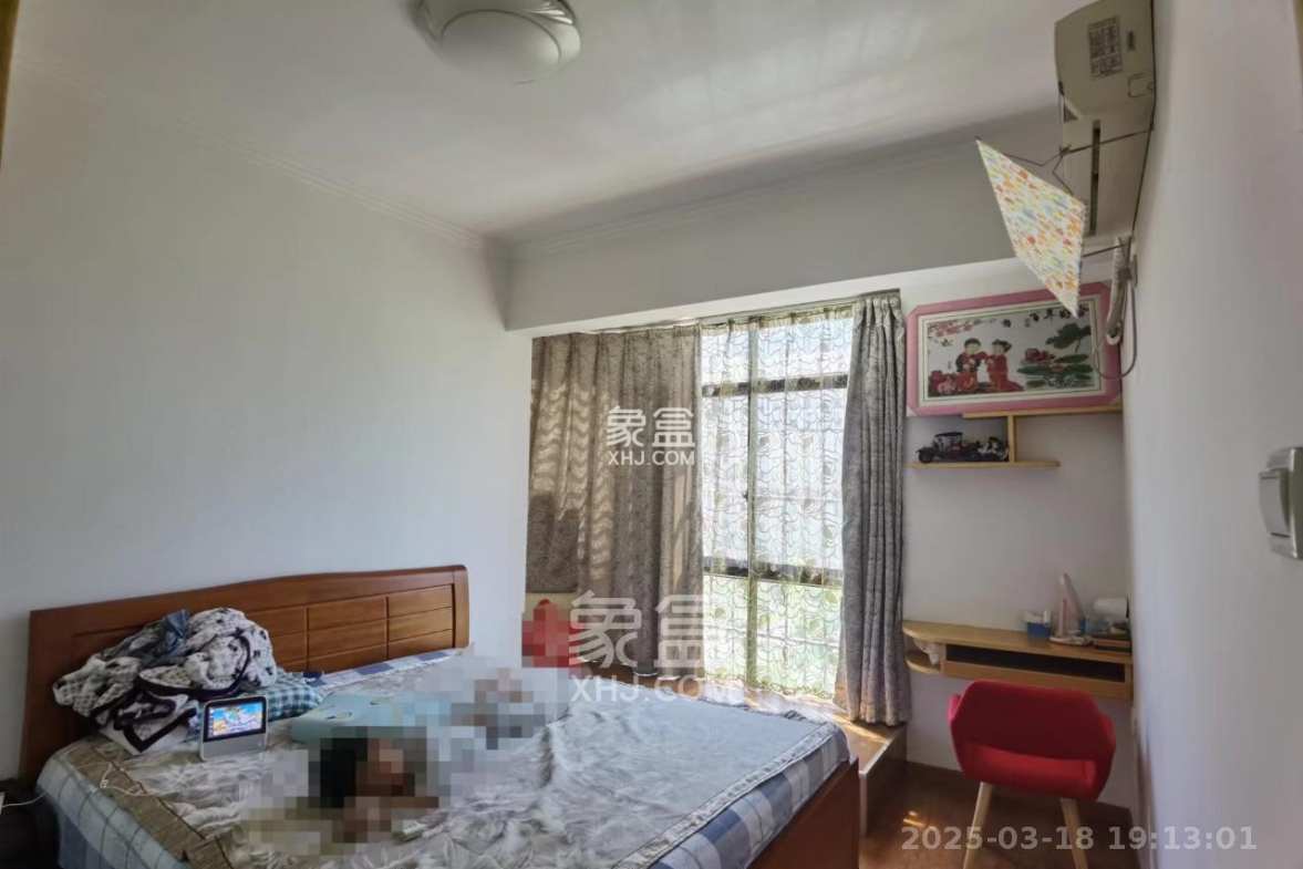 康斯丹郡(融程领秀佳园)  3室2厅1卫    2100.0元/月 康斯丹郡(融程领秀佳园)  3室2厅1卫    2100.0元/月室内图