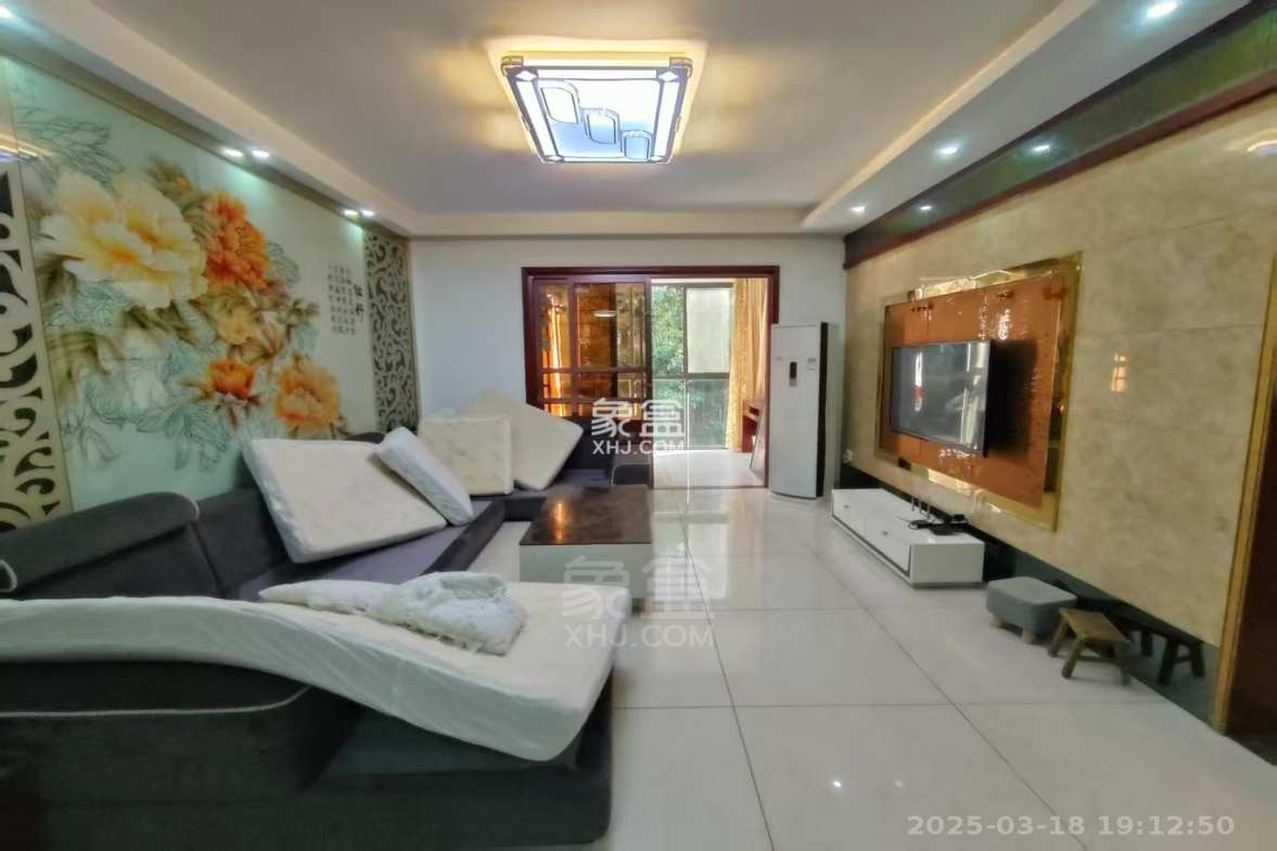 庐山春天二期曼城 2室2厅1卫 1600.0元/月 庐山春天二期曼城 2室2厅1卫 1600.0元/月室内图