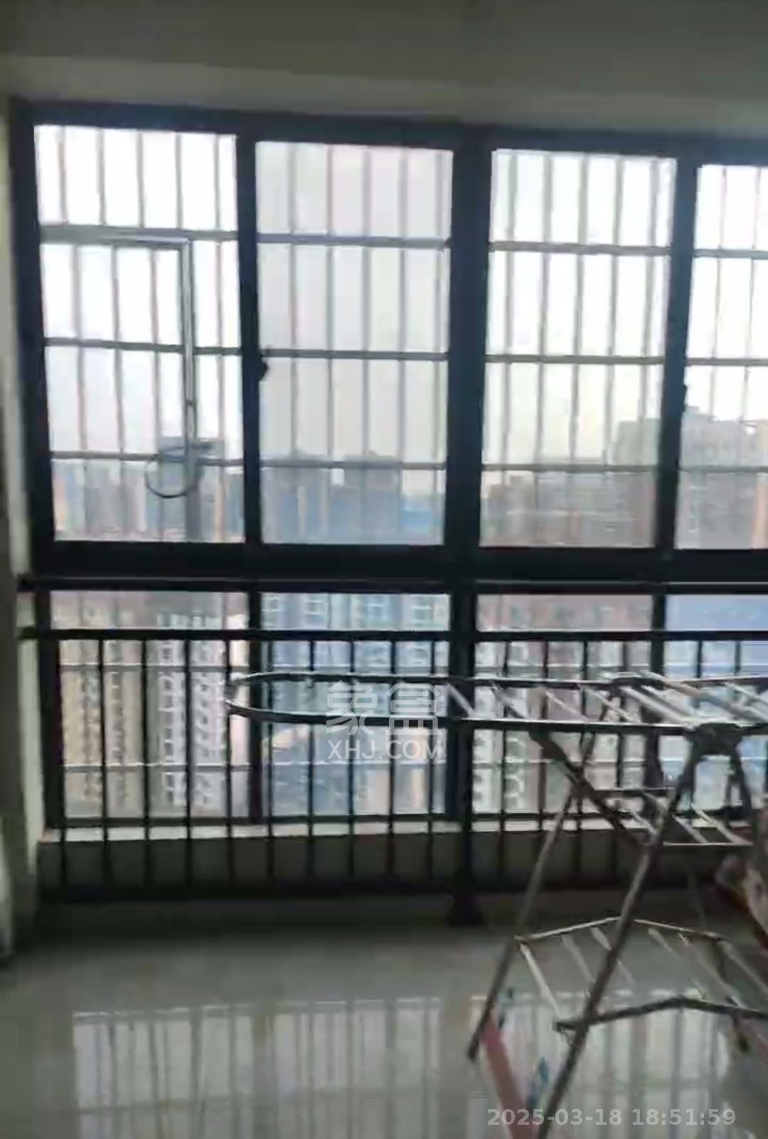 新盛珑璟台 2室2厅1卫 1900.0元/月 新盛珑璟台 2室2厅1卫 1900.0元/月室内图