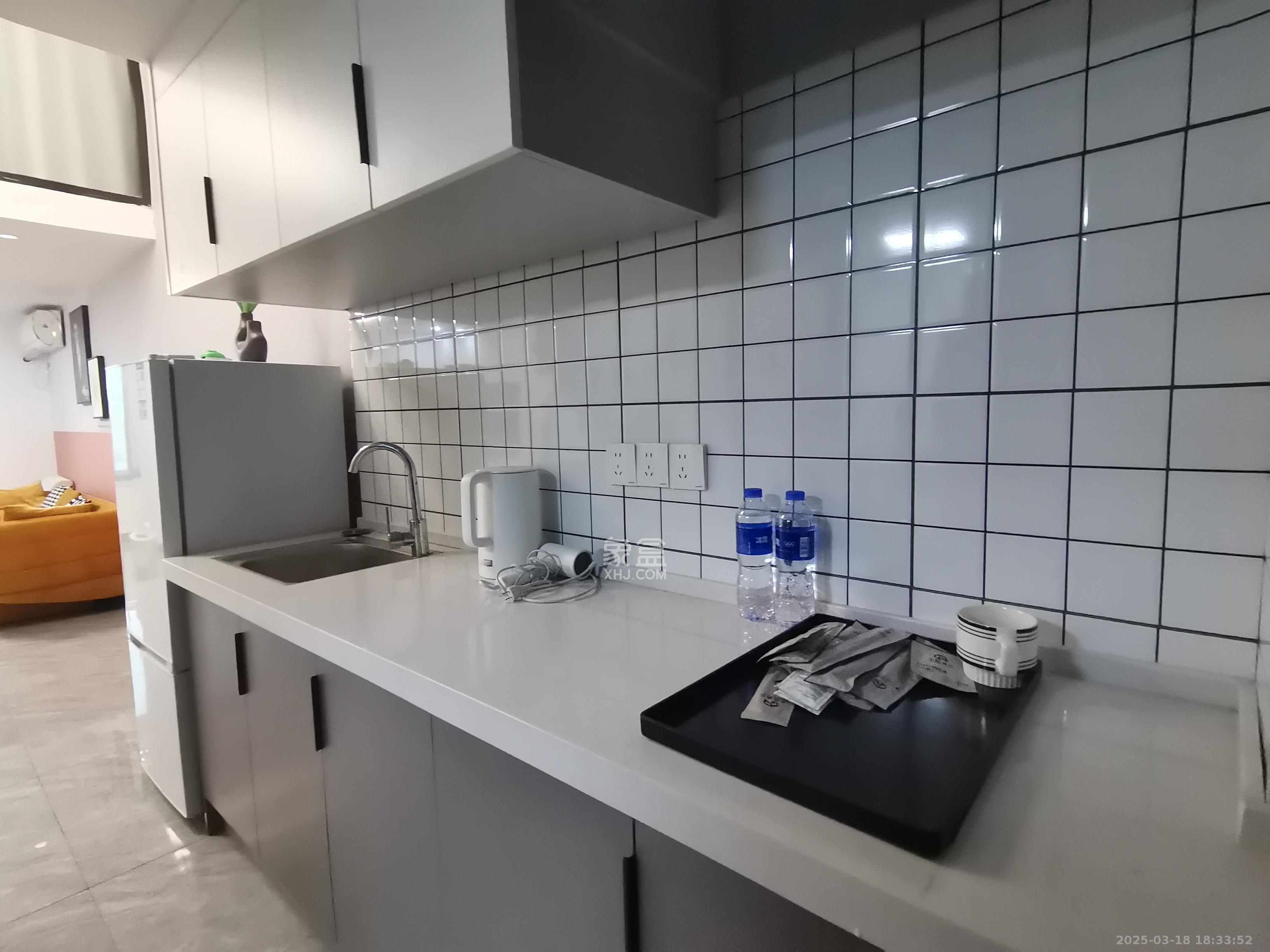 福晟翡翠湾 2室1厅1卫 3000.0元/月 福晟翡翠湾 2室1厅1卫 3000.0元/月室内图