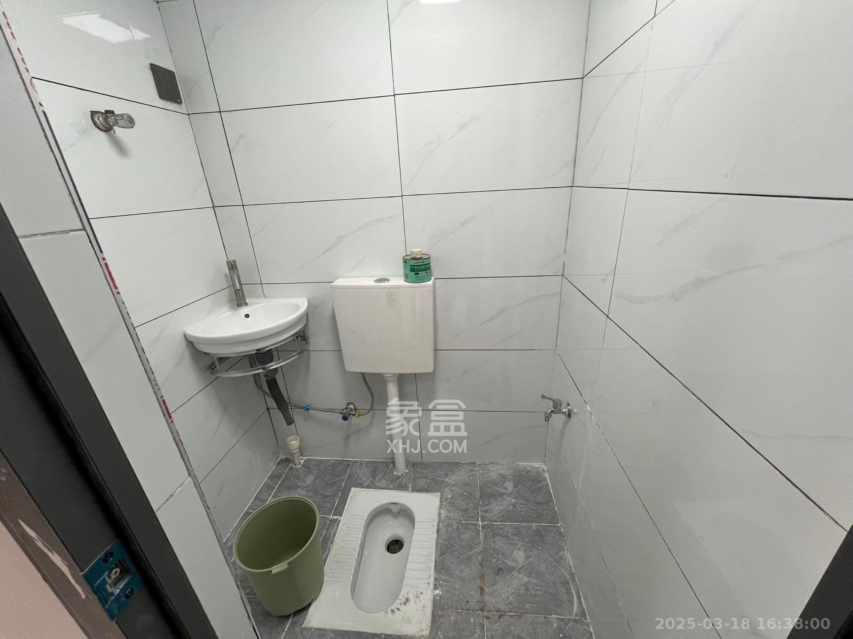 总铺巷散盘  3室1厅2卫    2800.0元/月 总铺巷散盘  3室1厅2卫    2800.0元/月室内图