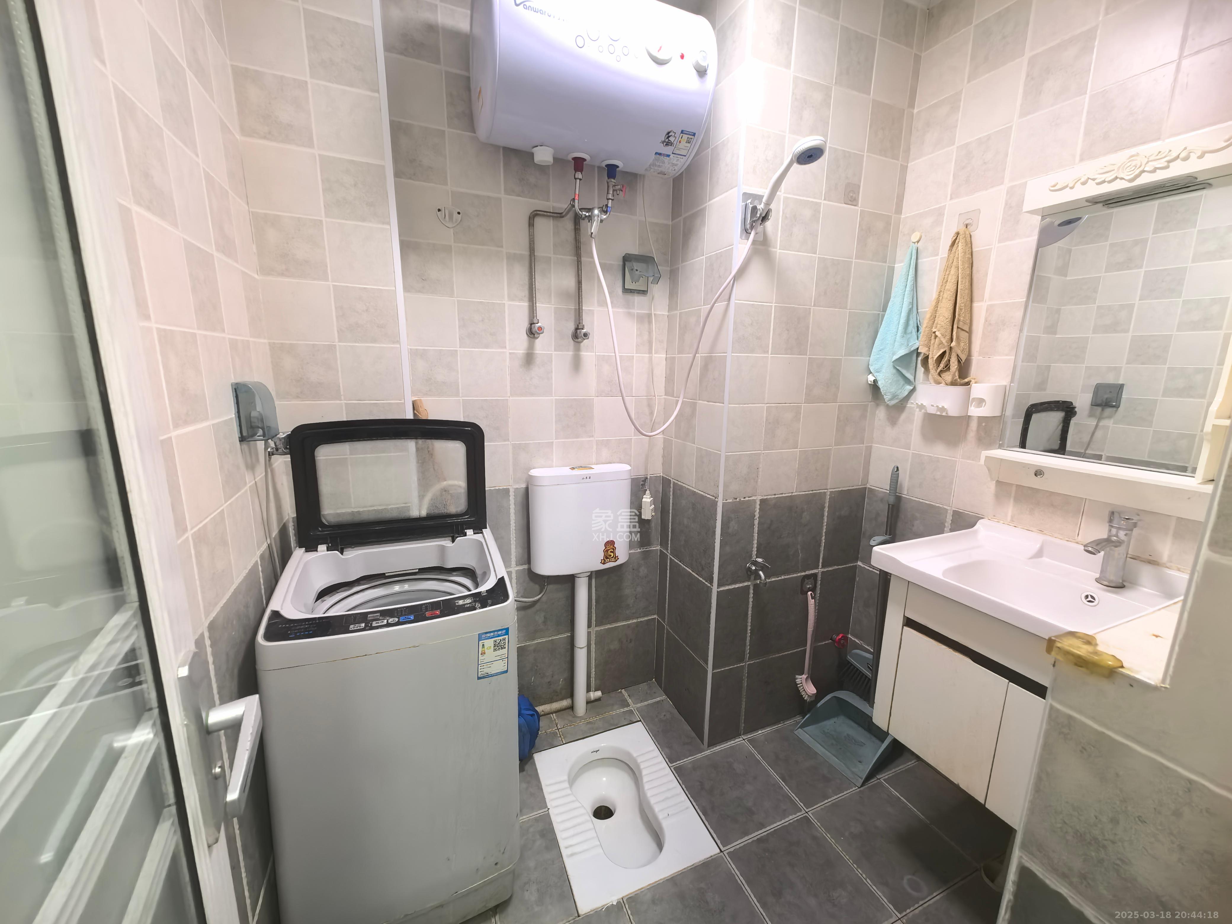 裕都国际 1室1厅1卫 750.0元/月 裕都国际 1室1厅1卫 750.0元/月室内图