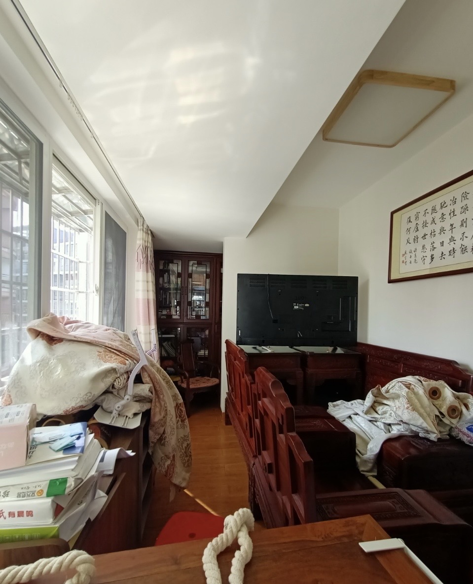 伊甸家园 4室2厅2卫 209.0万 伊甸家园 4室2厅2卫 209.0万客厅