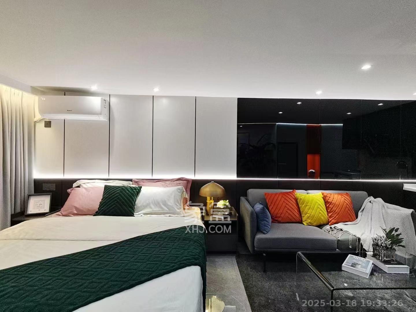 龙湖新壹城  1室1厅1卫    1600.0元/月室内图