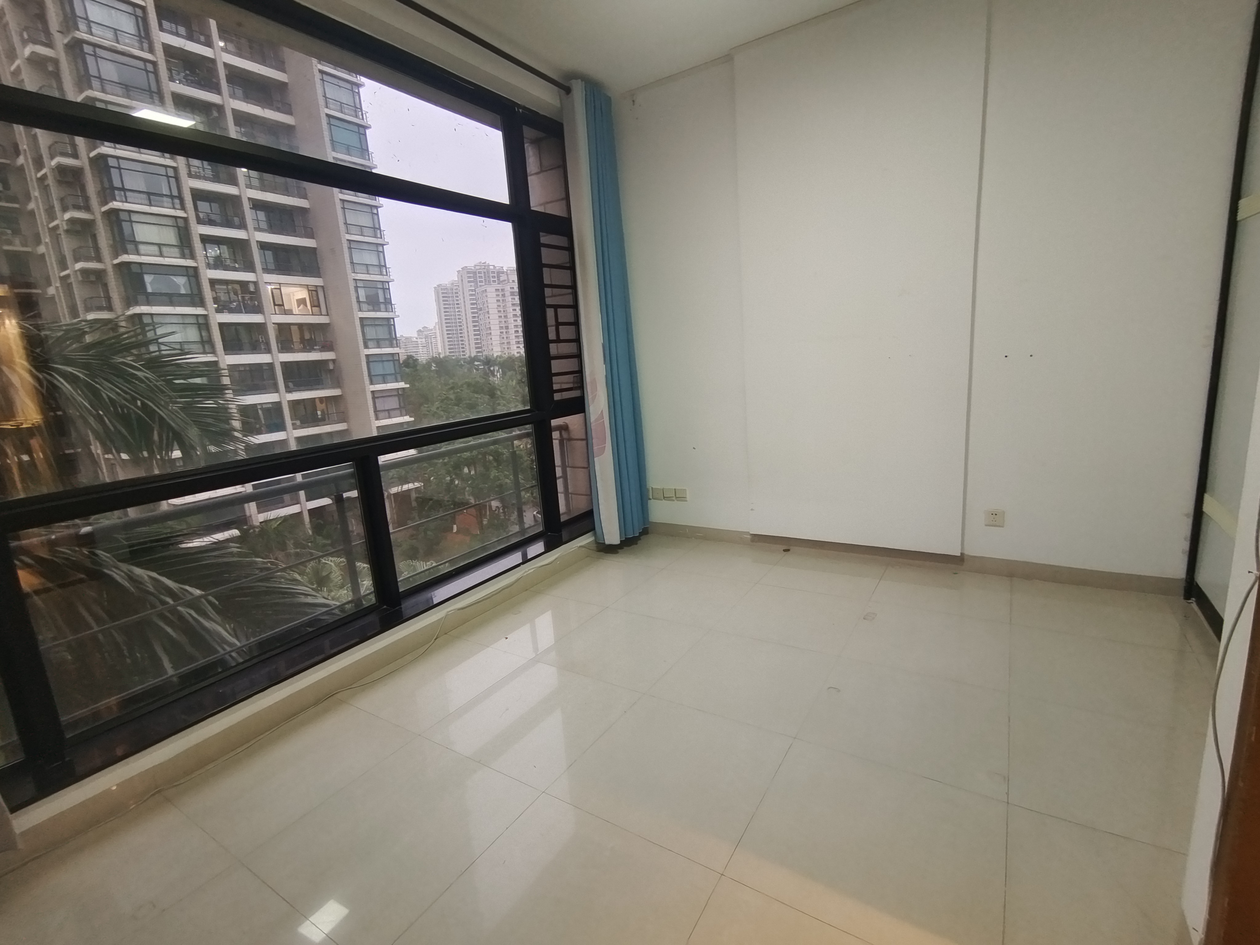 紫荆花园二区 4室2厅1卫 6000.0元/月 紫荆花园二区 4室2厅1卫 6000.0元/月室内图